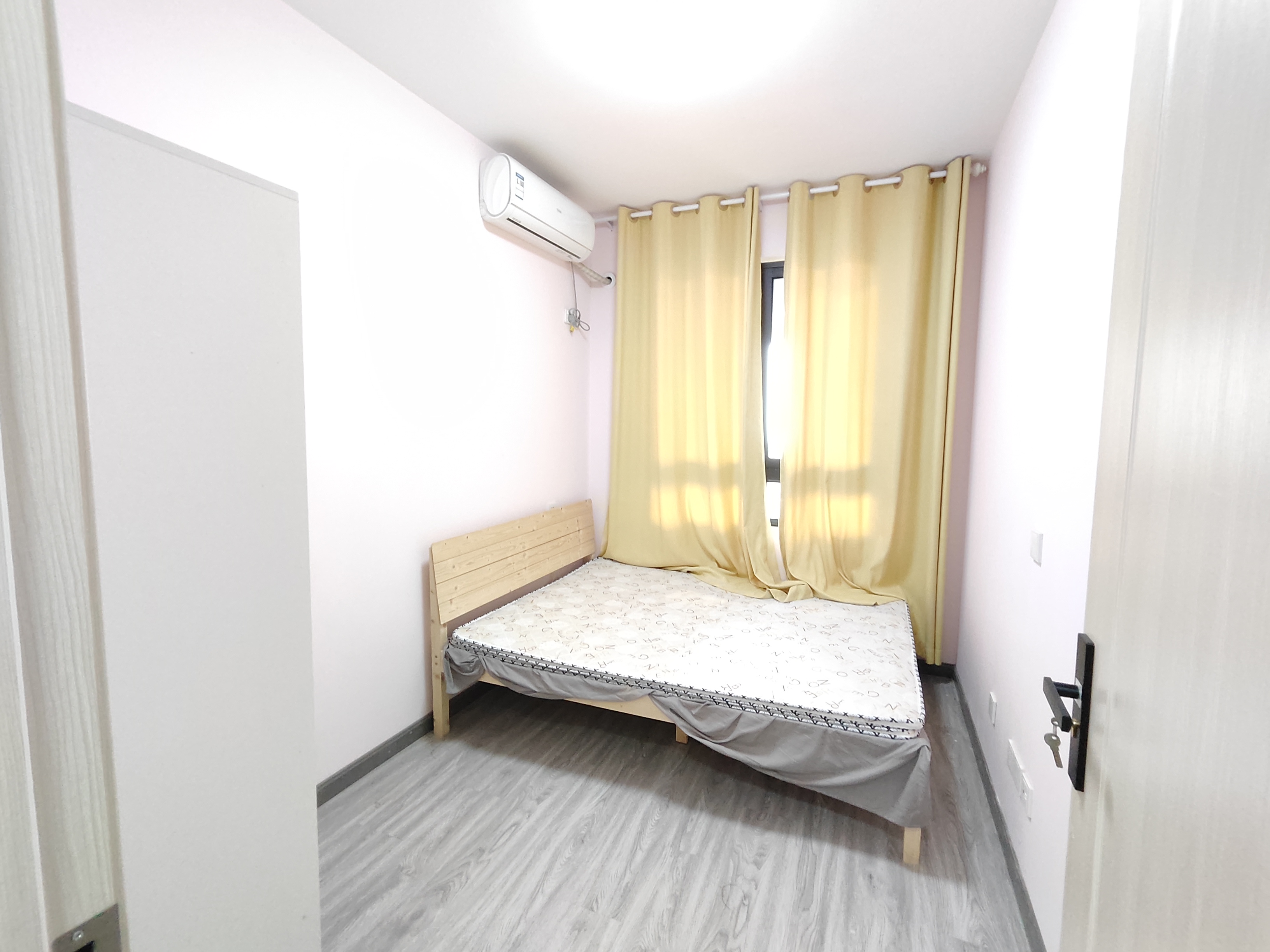 保利香槟国际 3室2厅3卫 101.00m&sup2;