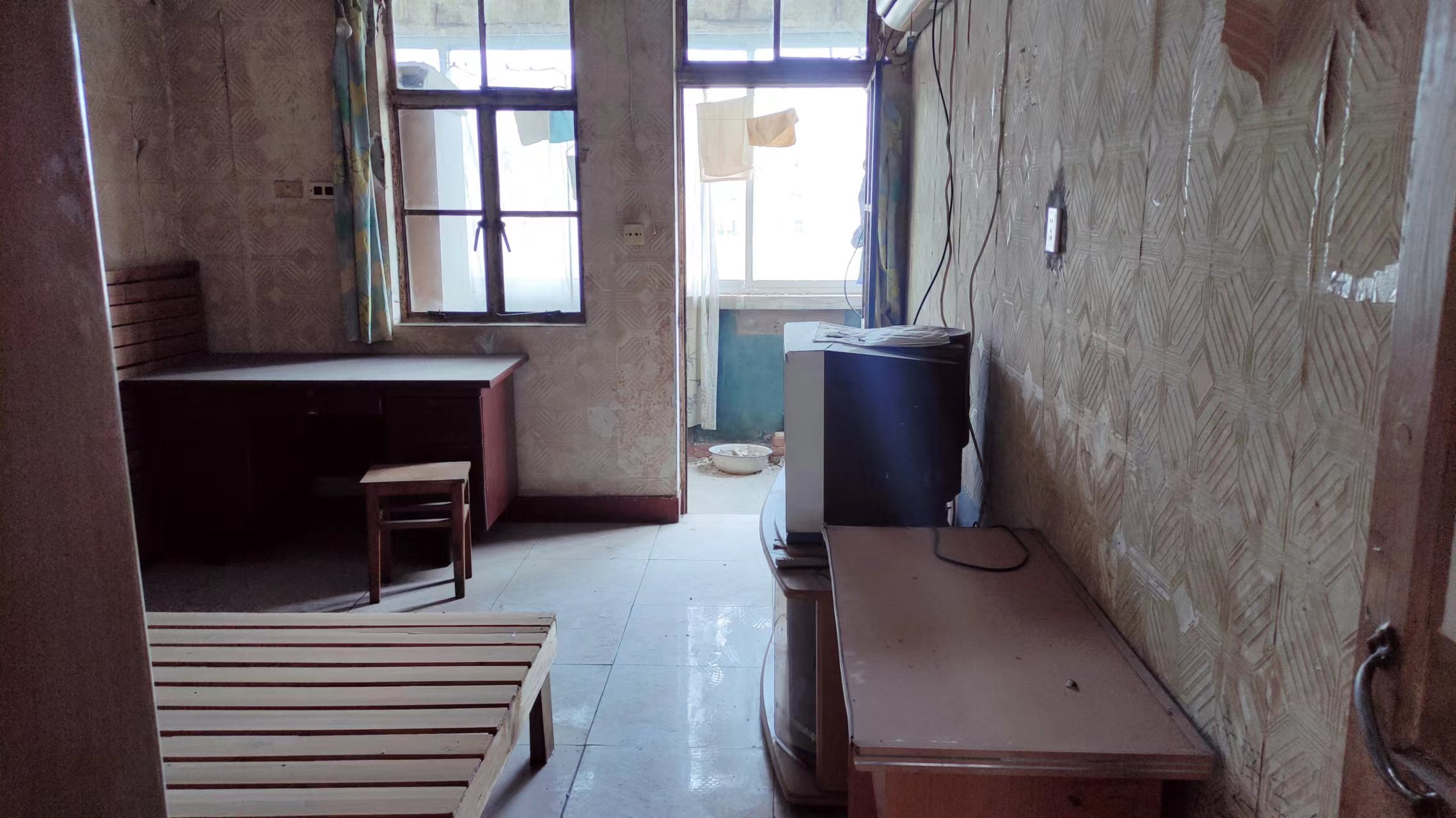 虹桥西村 1室1厅1卫 44m²