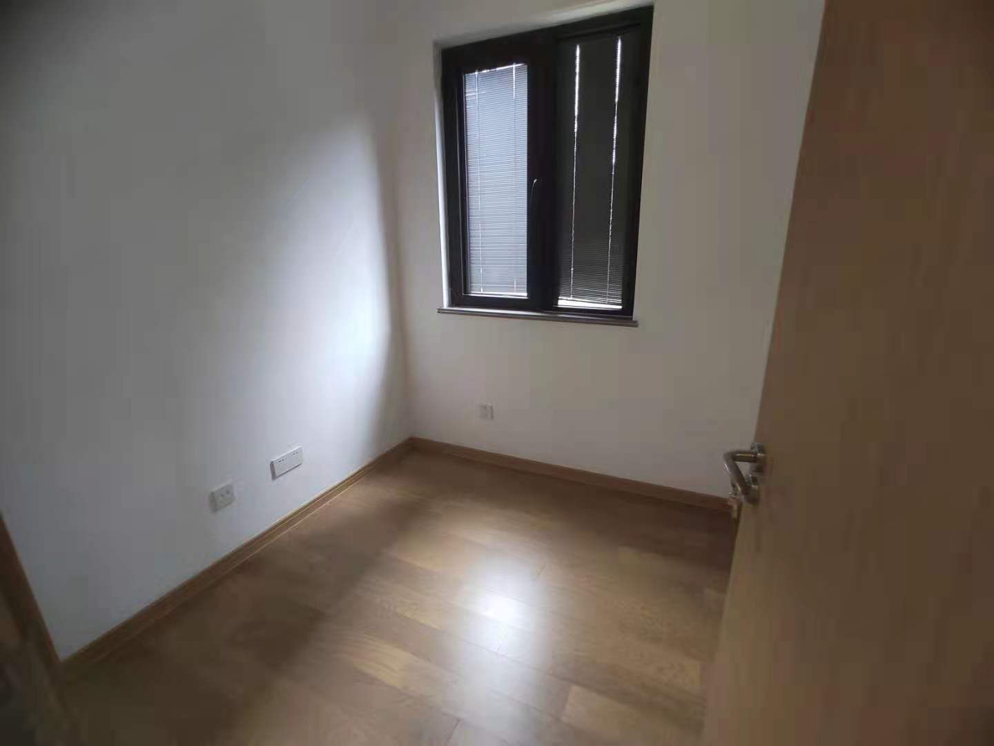 时光漫城 4室2厅2卫 125m&sup2;