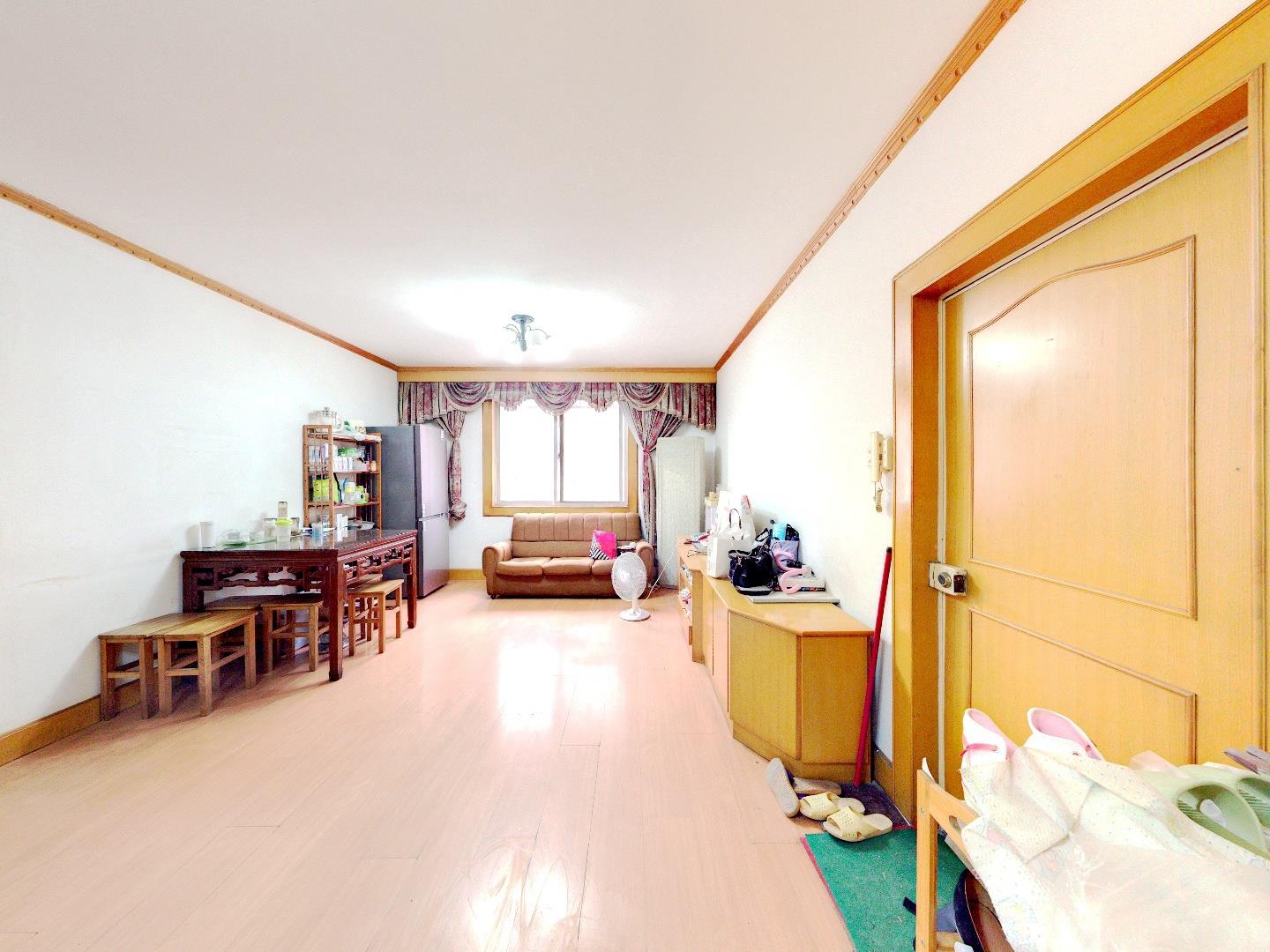 新建路新村 3室1厅1卫 109m&sup2;