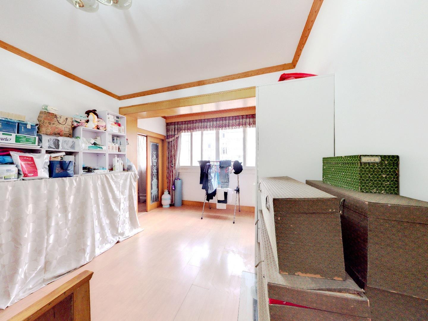 新建路新村 3室1厅1卫 109m&sup2;
