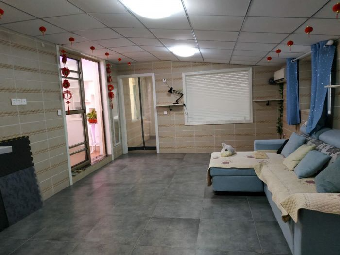 万象新路 3室2厅1卫 82m&sup2;