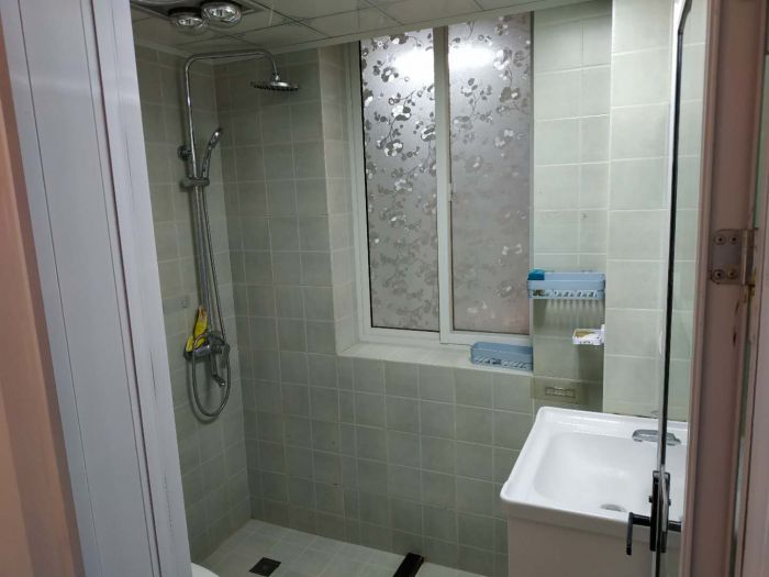 万象新路 3室2厅1卫 82m&sup2;