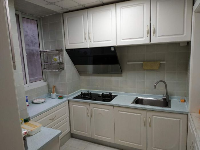 万象新路 3室2厅1卫 82m&sup2;
