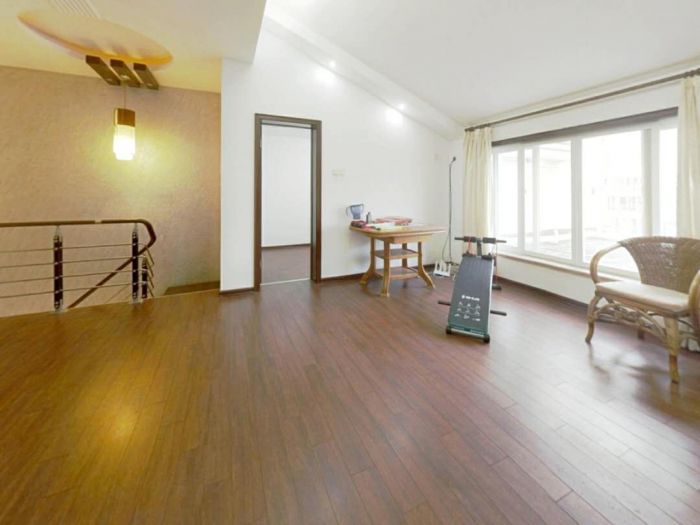中南俪园 4室2厅2卫 198m&sup2;