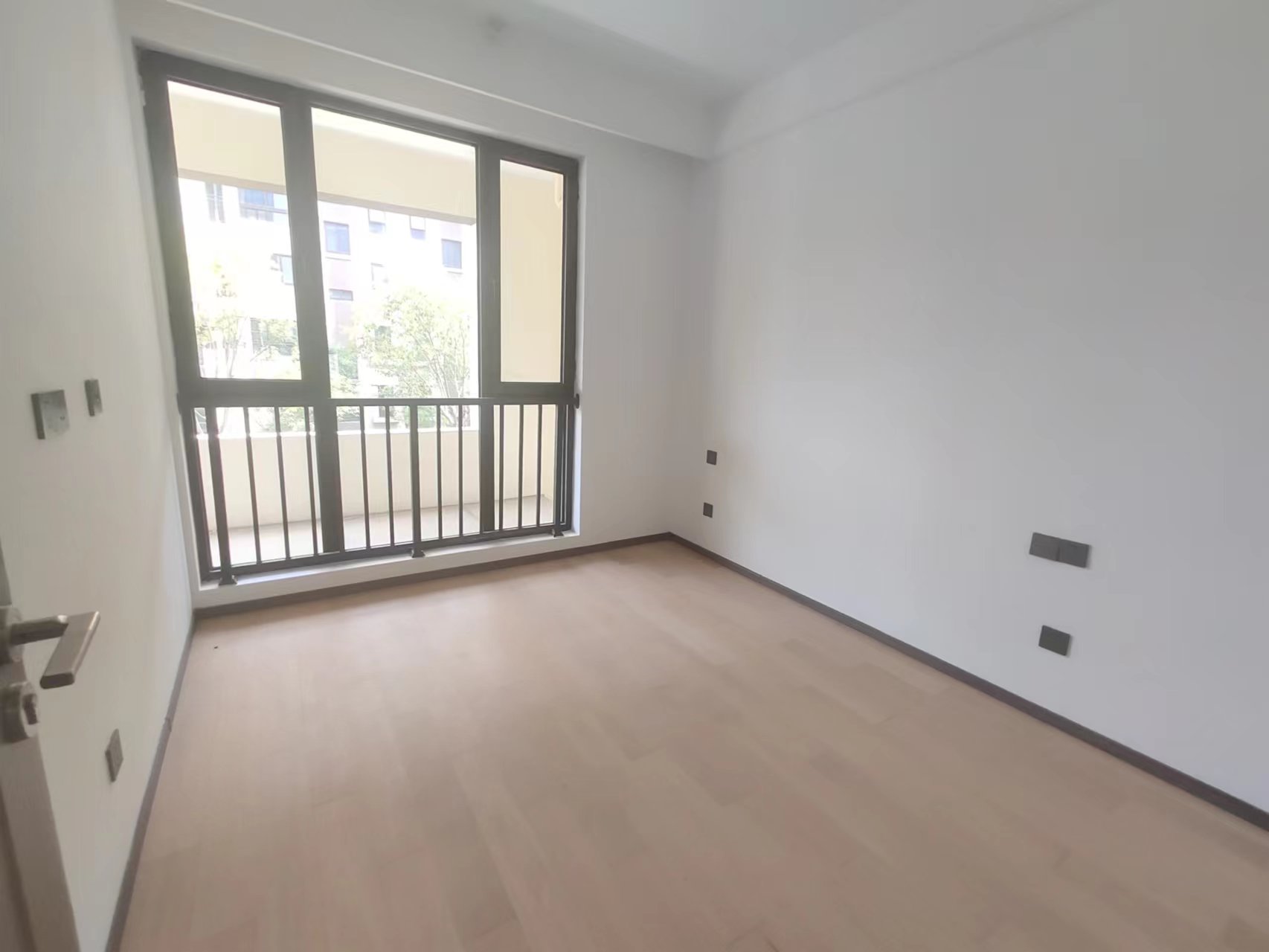 春风南岸西园 4室2厅2卫 167m&sup2;