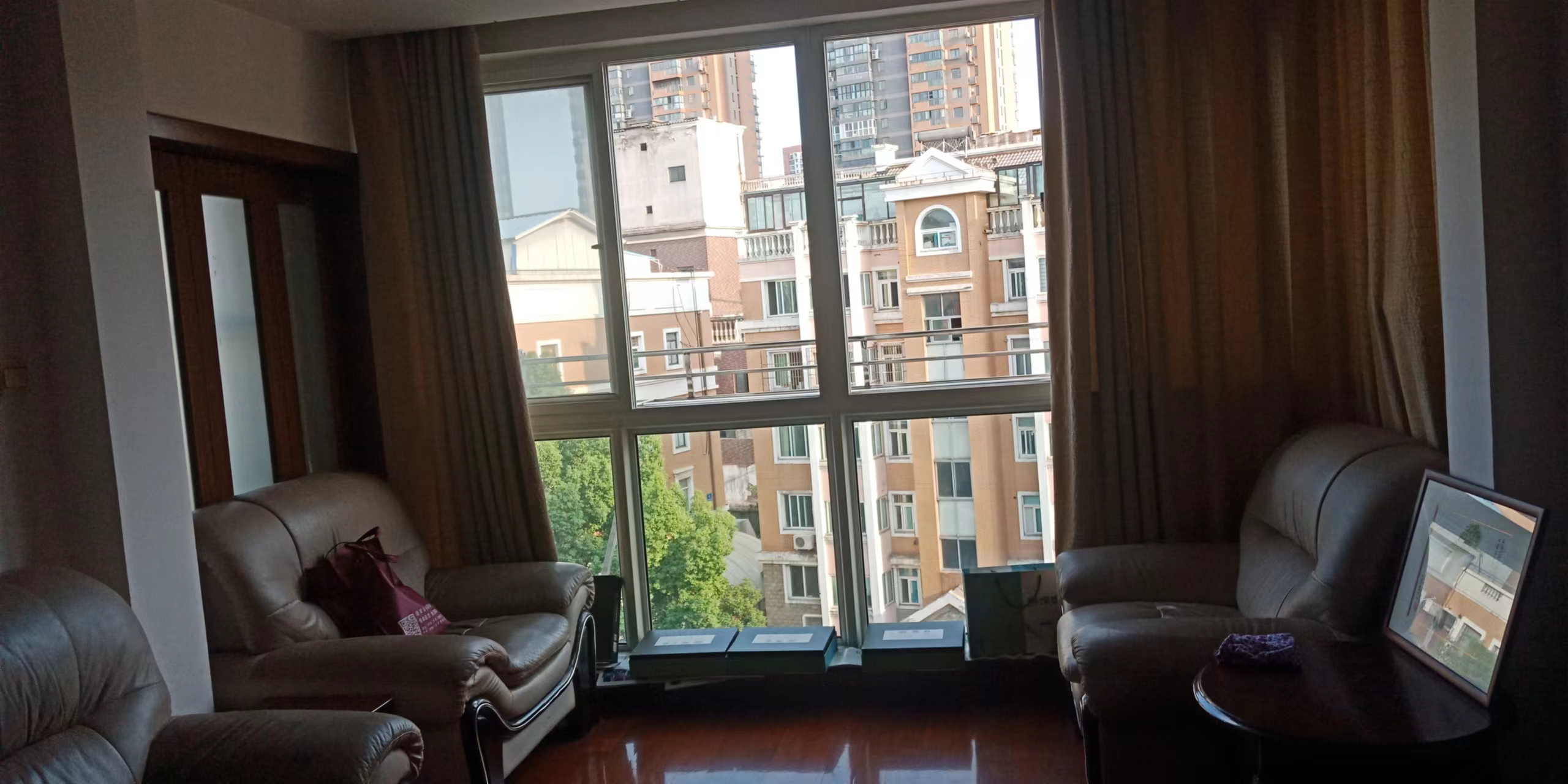 东昇花园 3室2厅1卫 127.4m&sup2;