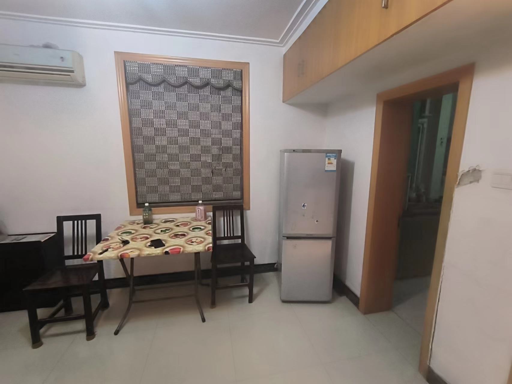 易家桥新村 2室1厅1卫 62m&sup2;