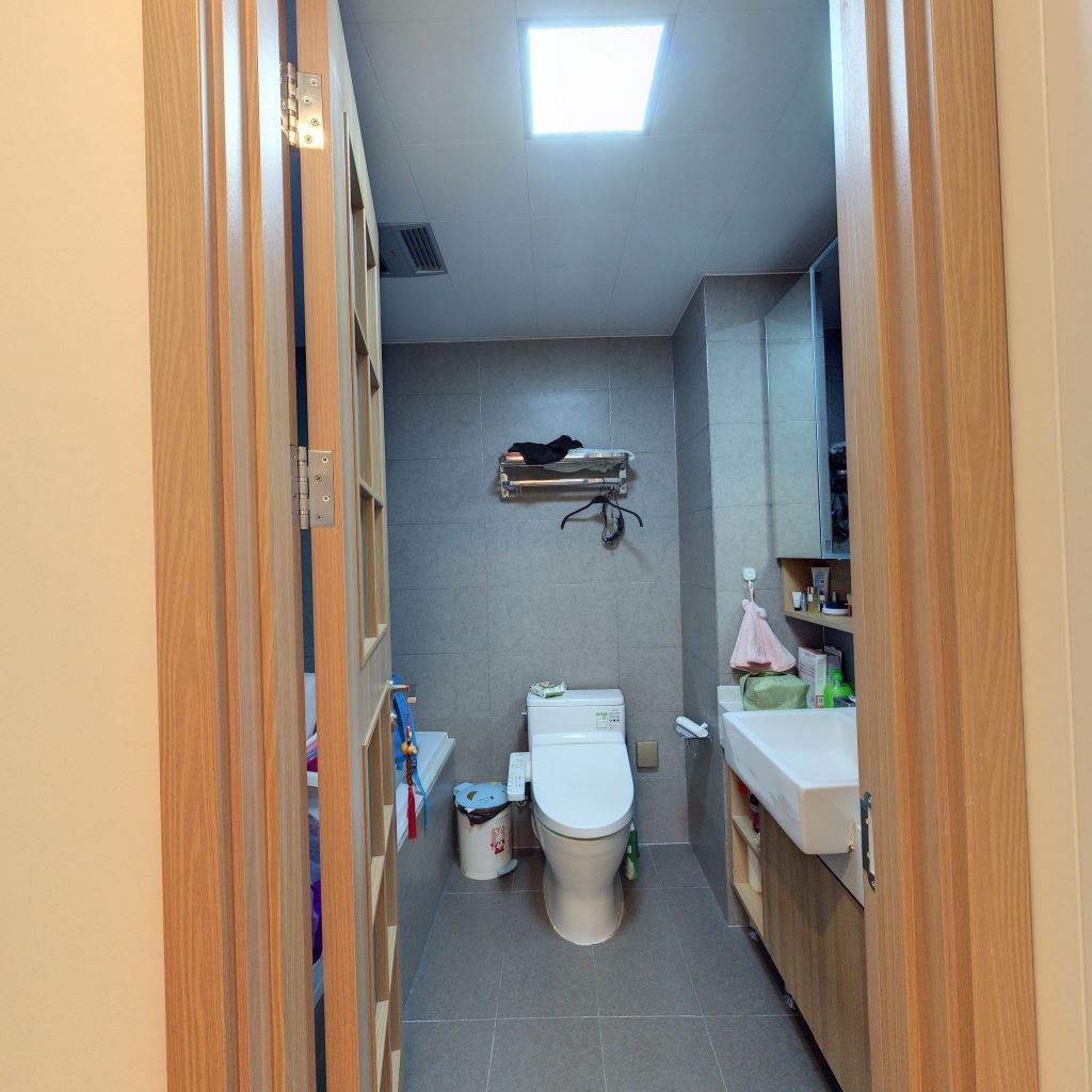 雍华府 4室2厅2卫 136m&sup2;