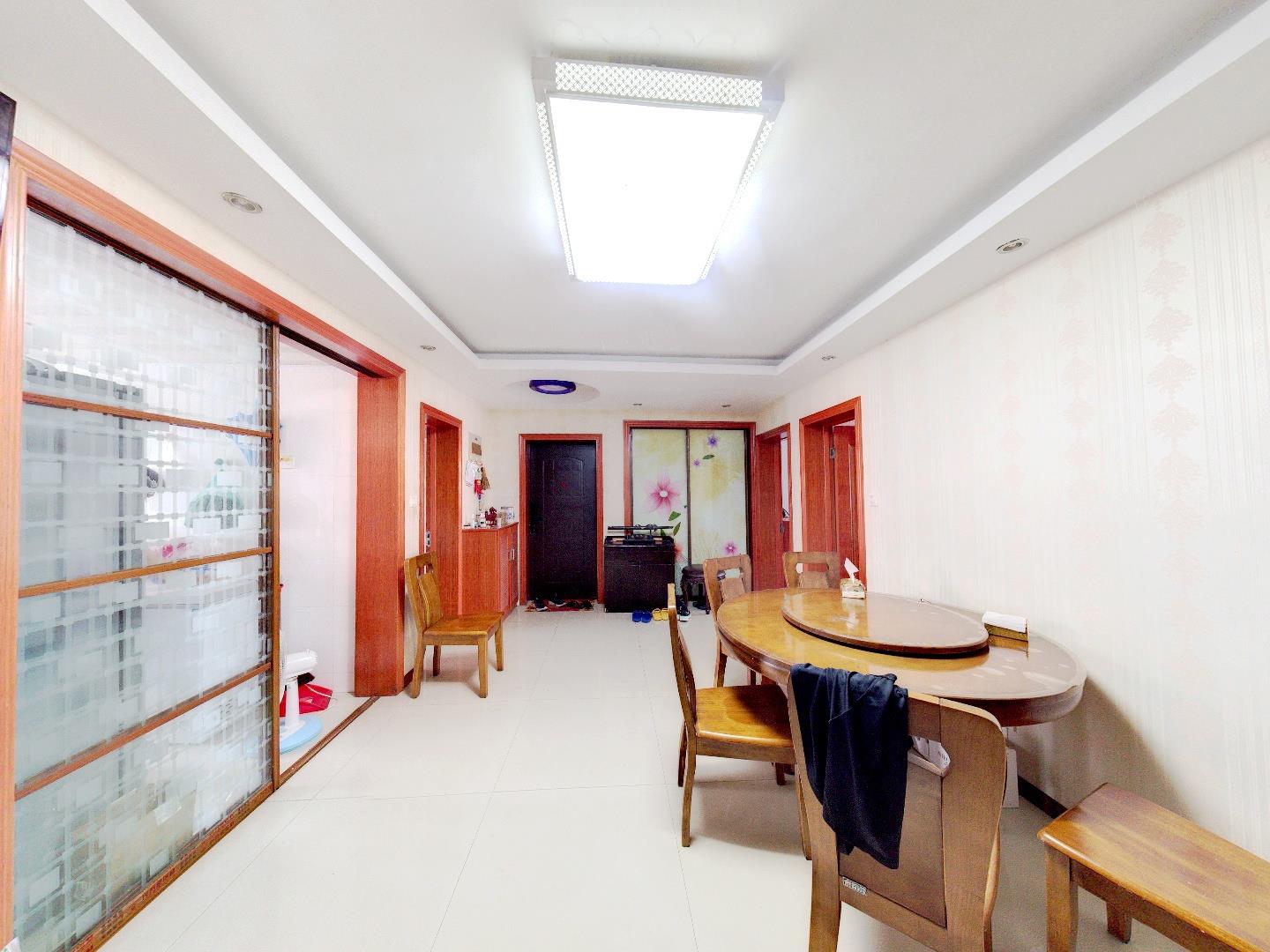 怡园新邸 4室2厅1卫 125.00m&sup2;