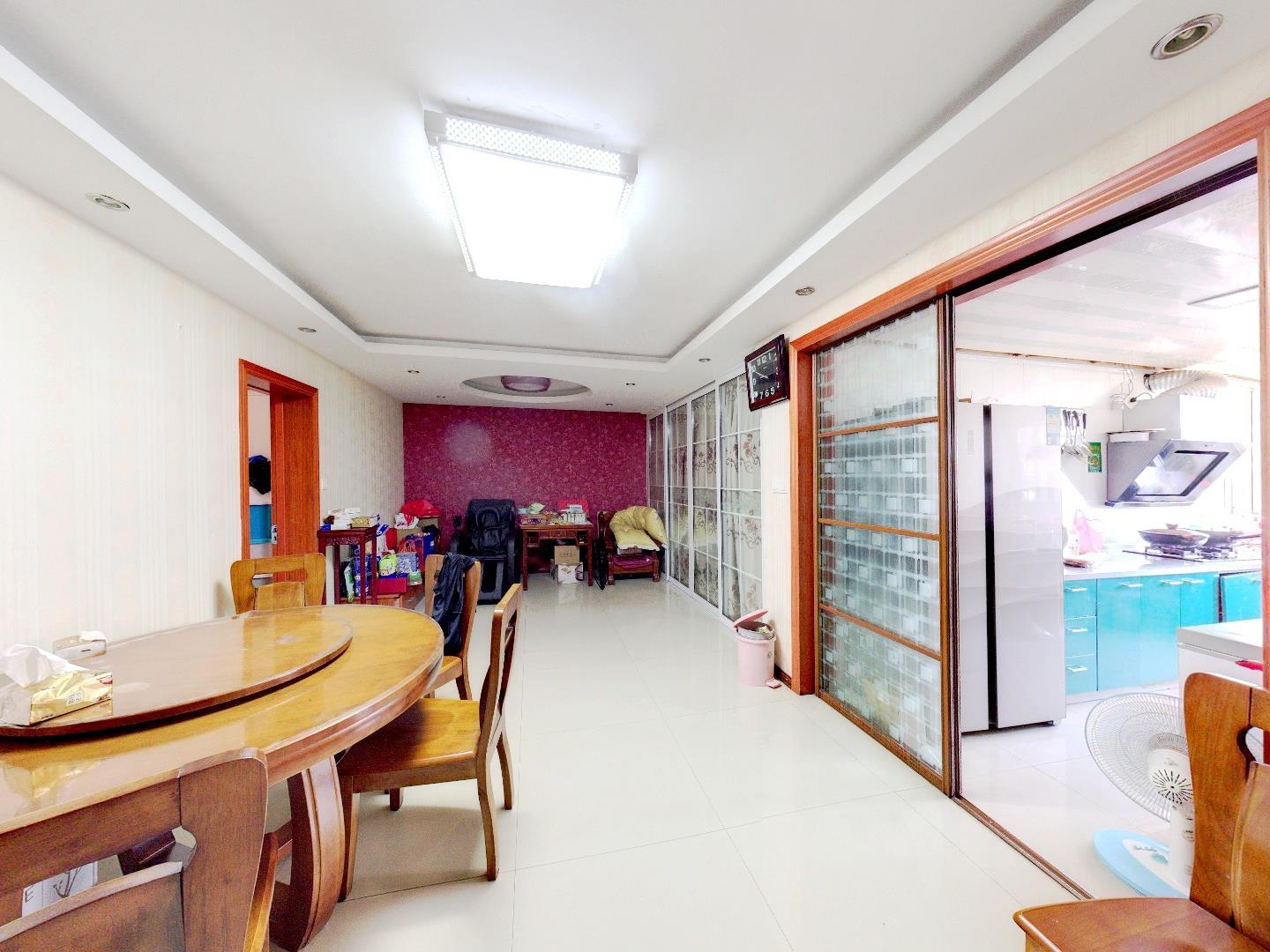 怡园新邸 4室2厅1卫 125.00m&sup2;