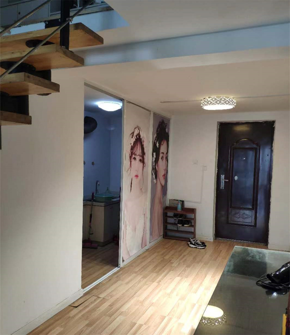东景国际 3室1厅1卫 70m&sup2;