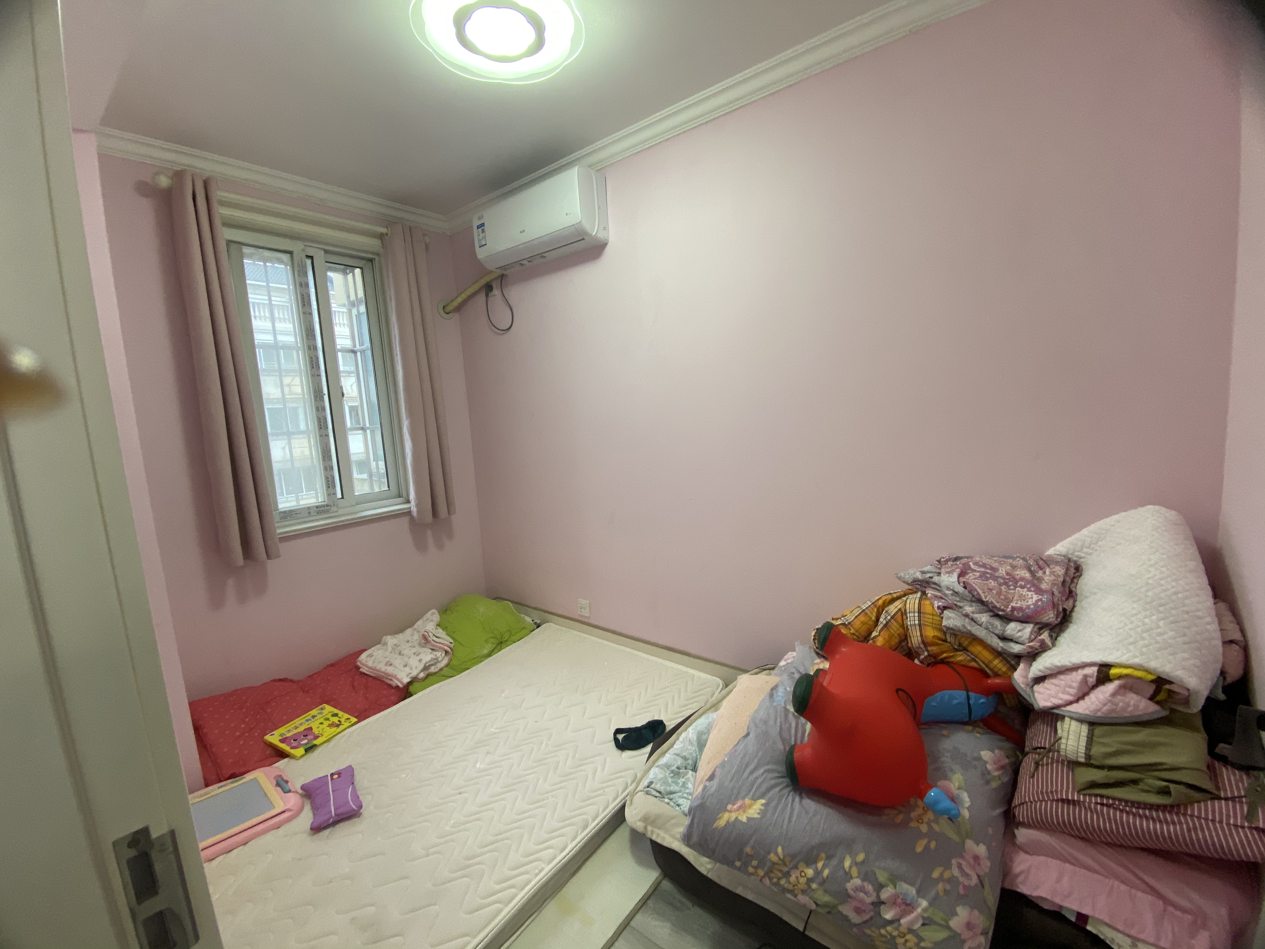 世纪新城 2室1厅1卫 92m&sup2;