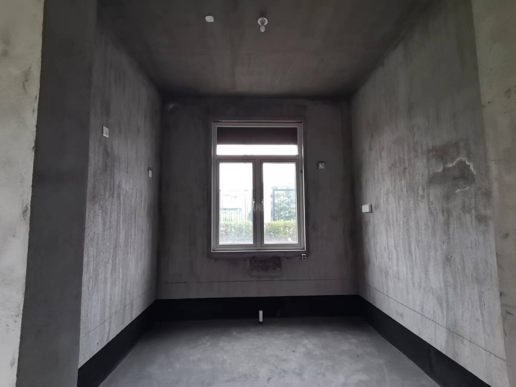东宝&middot;怡沁园 4室2厅2卫 355.00m&sup2;