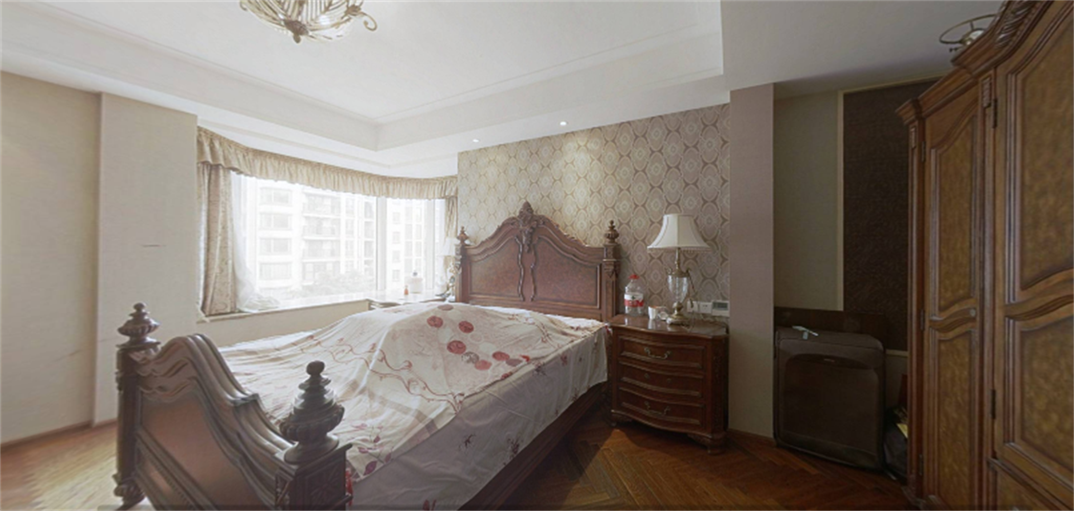 优山美地花园南区 4室2厅2卫 331.00m&sup2;