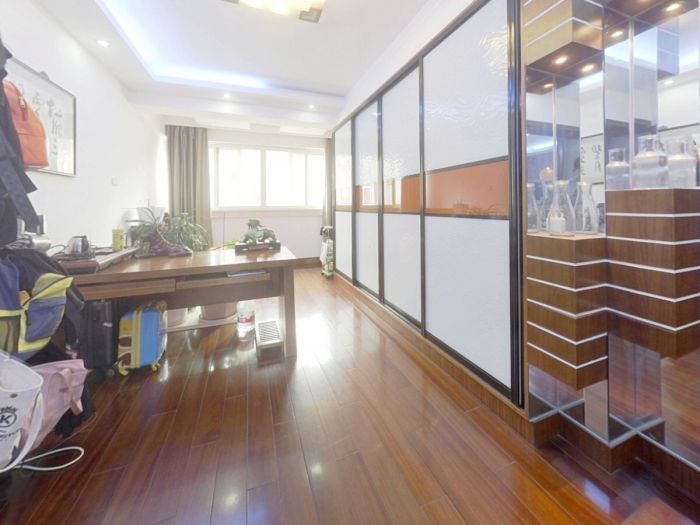 学田北苑 5室2厅2卫 181m&sup2;