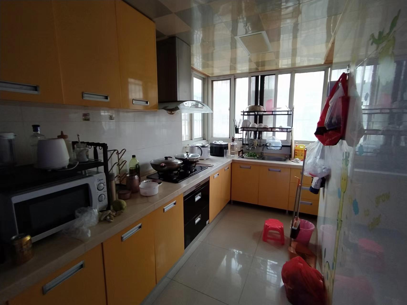 永兴佳园二期 3室2厅1卫 107m²