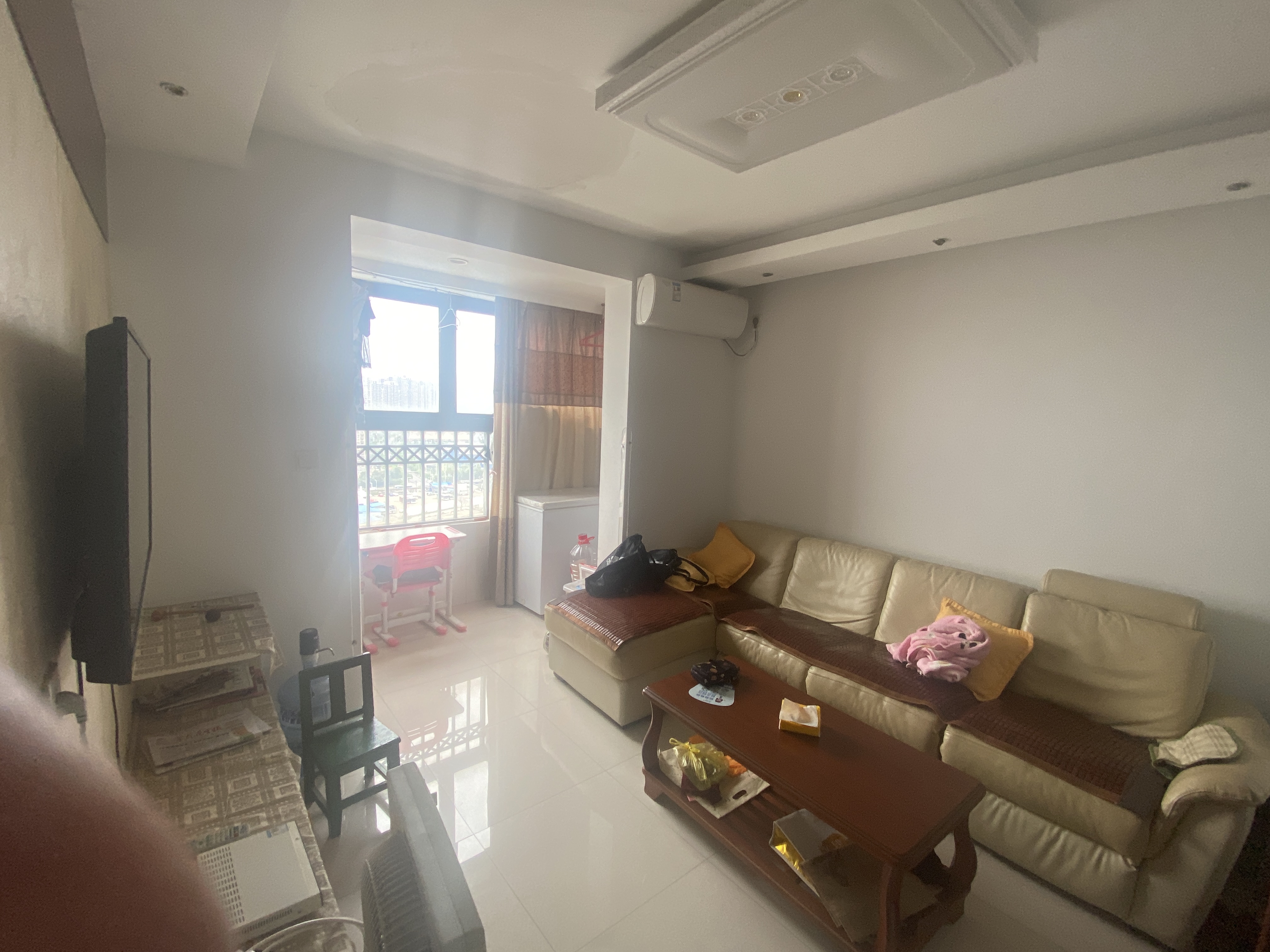 高迪晶城 2室2厅1卫 92.89m&sup2;