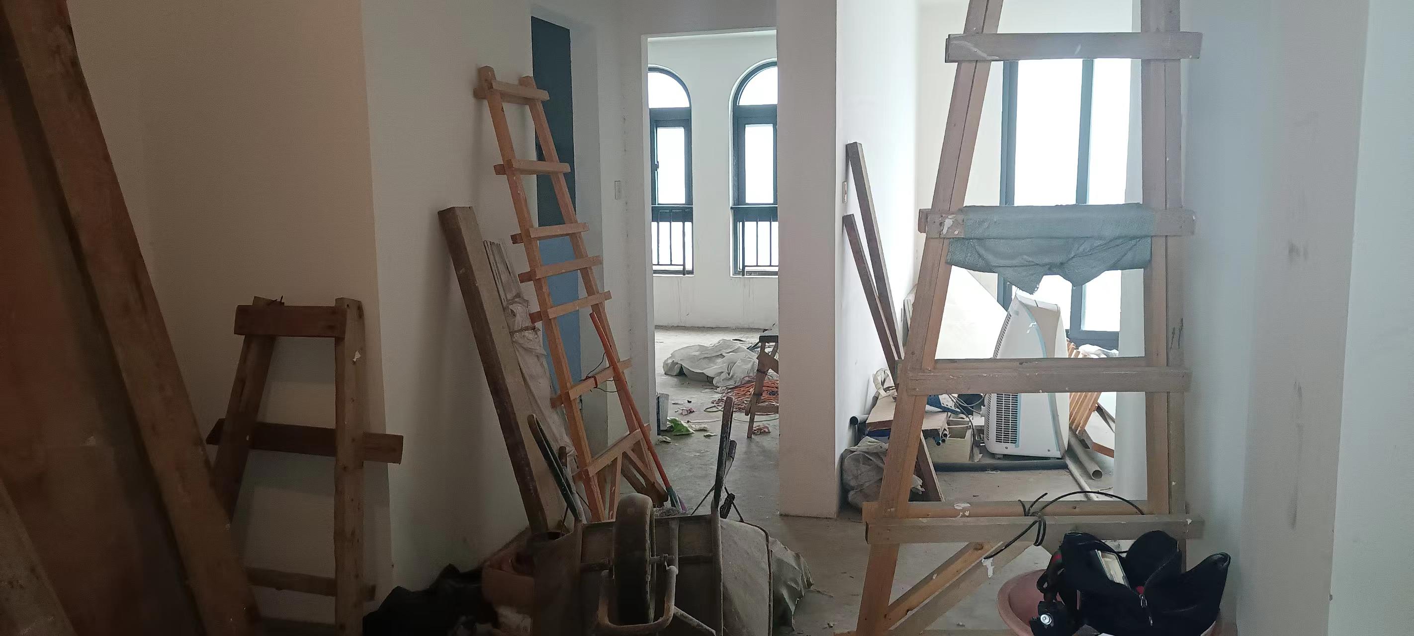 高迪晶城 2室1厅1卫 90m²