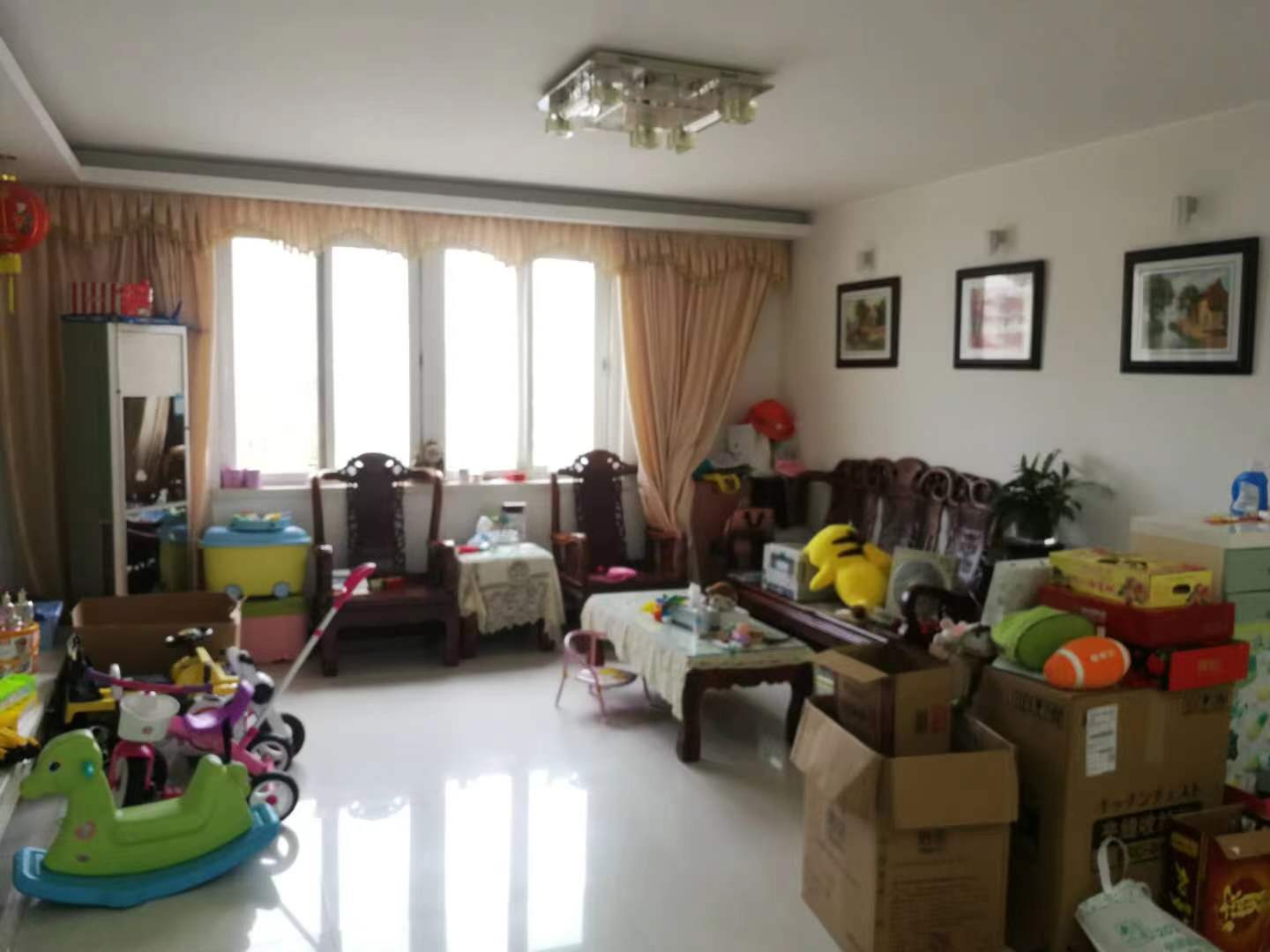 怡安花苑南区 3室2厅1卫 138.00m&sup2;