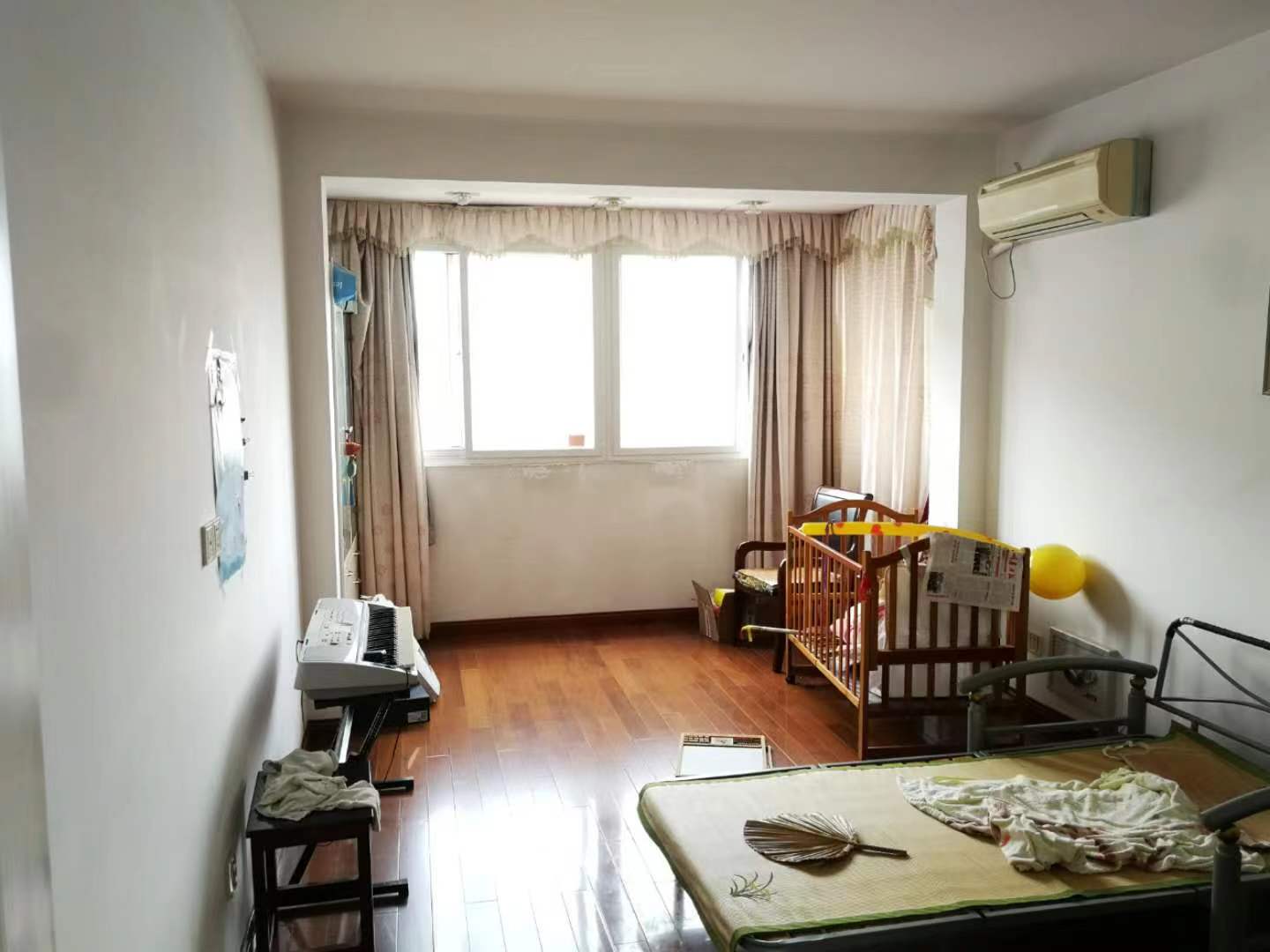 怡安花苑南区 3室2厅1卫 138.00m&sup2;