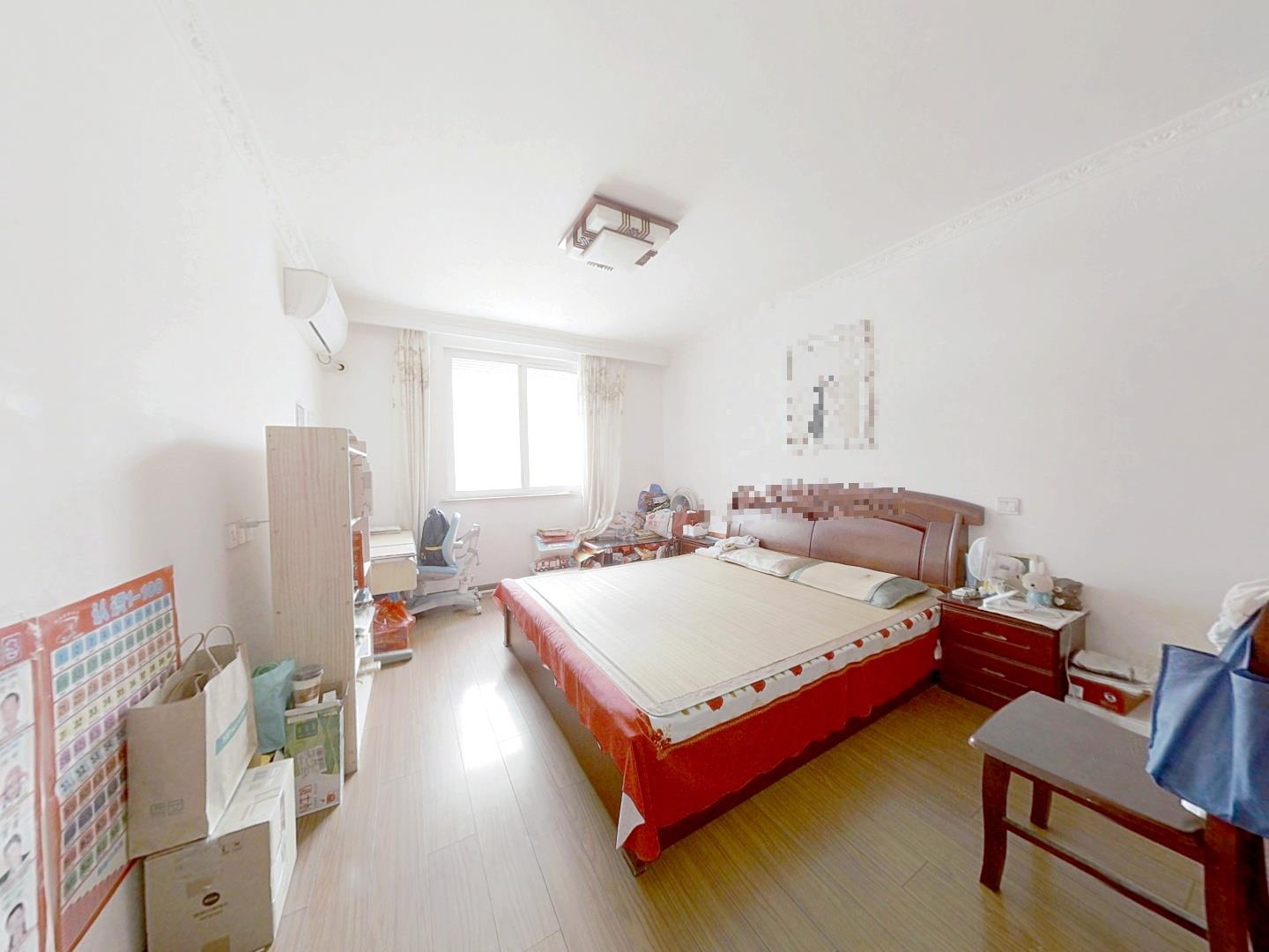 世纪新城 2室厅卫 82m&sup2;