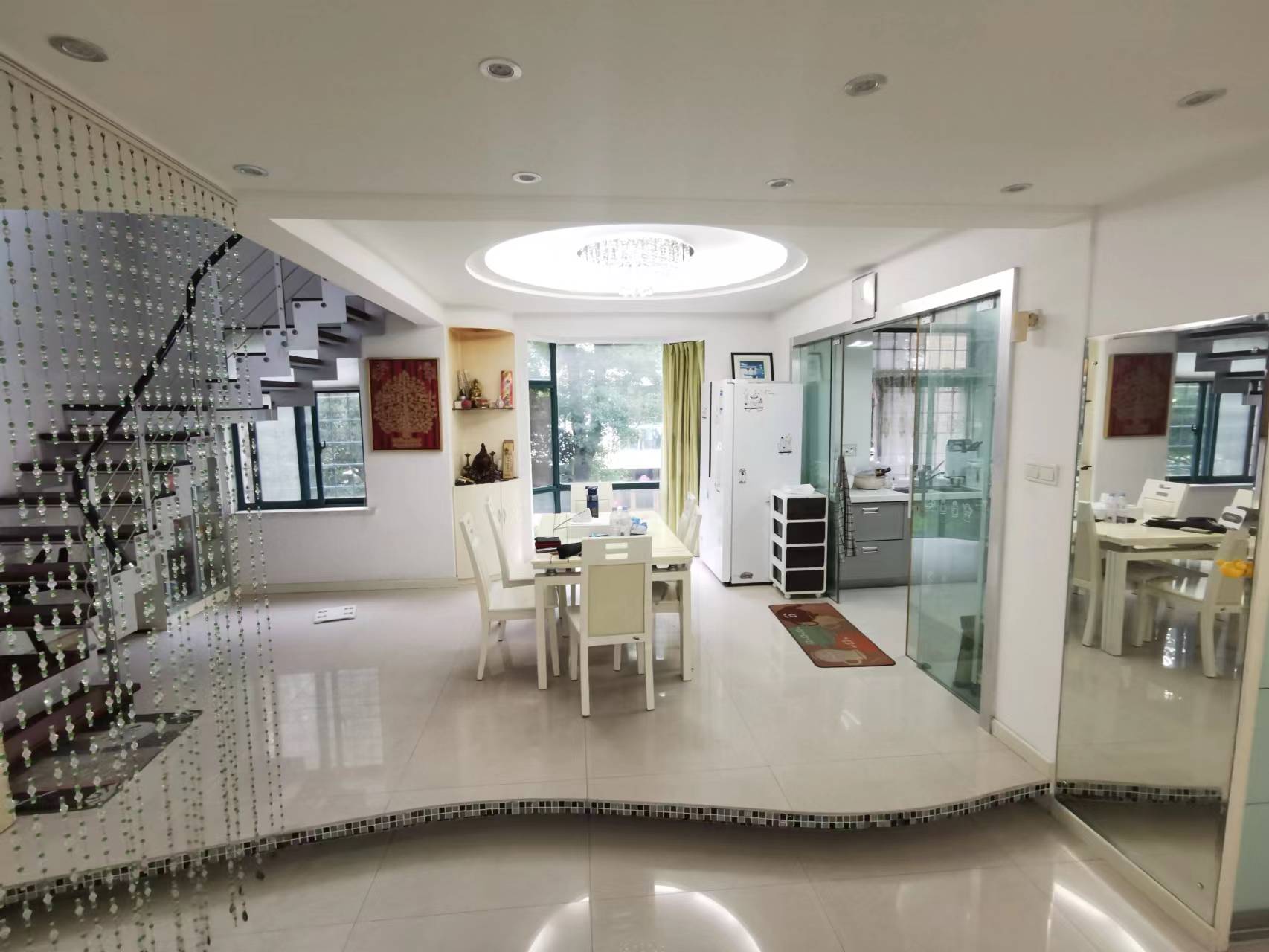 凤凰莱茵苑 4室2厅3卫 210.59m&sup2;