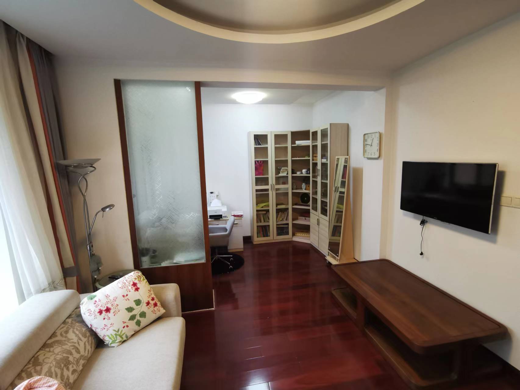 凤凰莱茵苑 4室2厅3卫 210.59m&sup2;