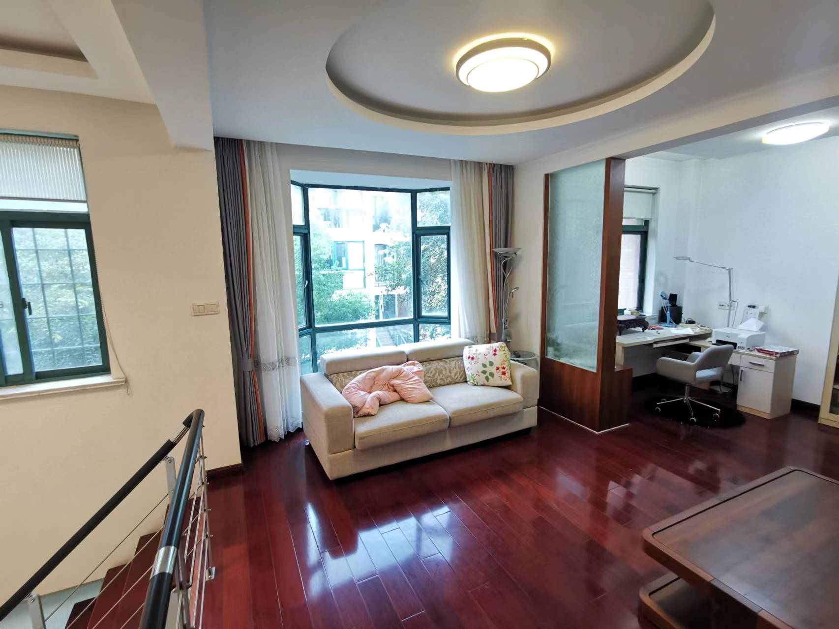 凤凰莱茵苑 4室2厅3卫 210.59m&sup2;