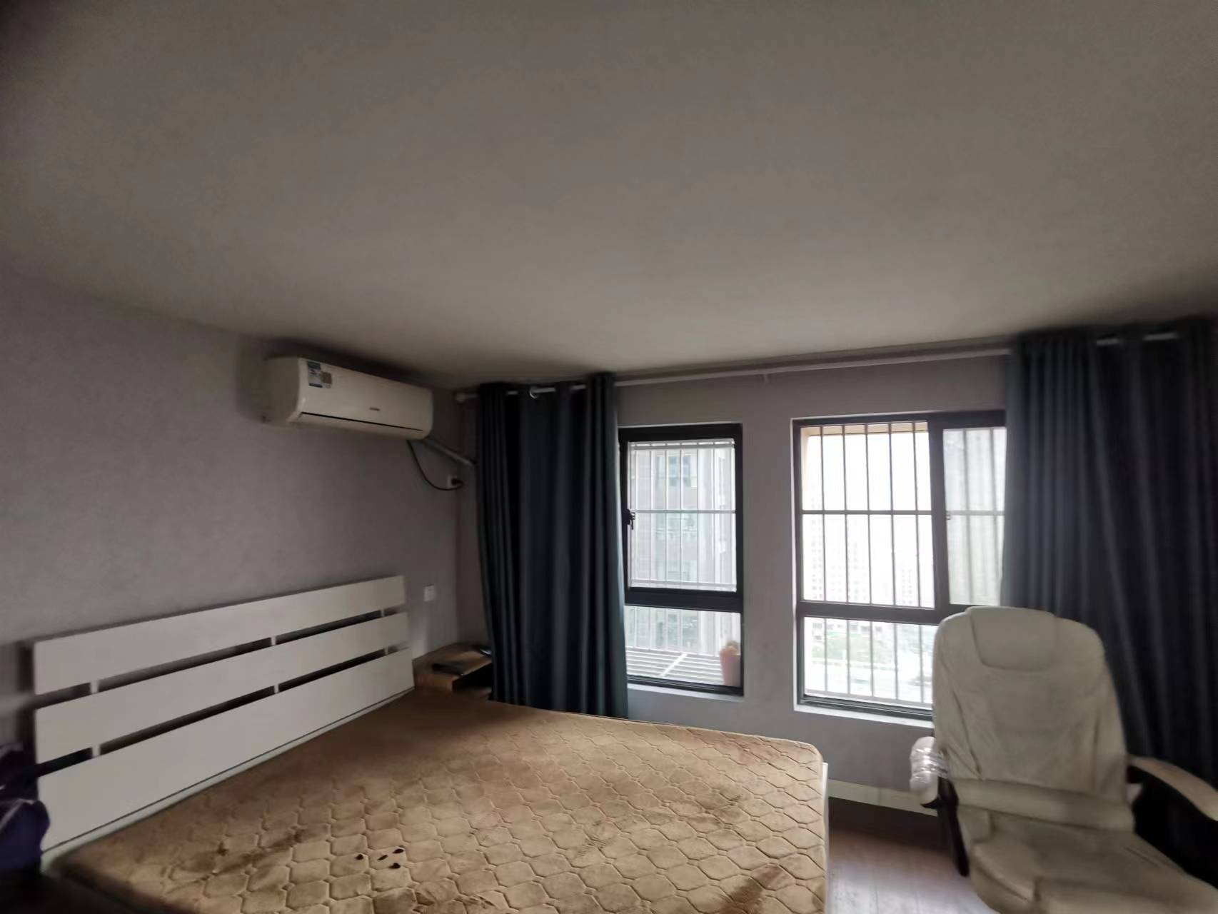 金贸公寓 1室1厅1卫 101m&sup2;