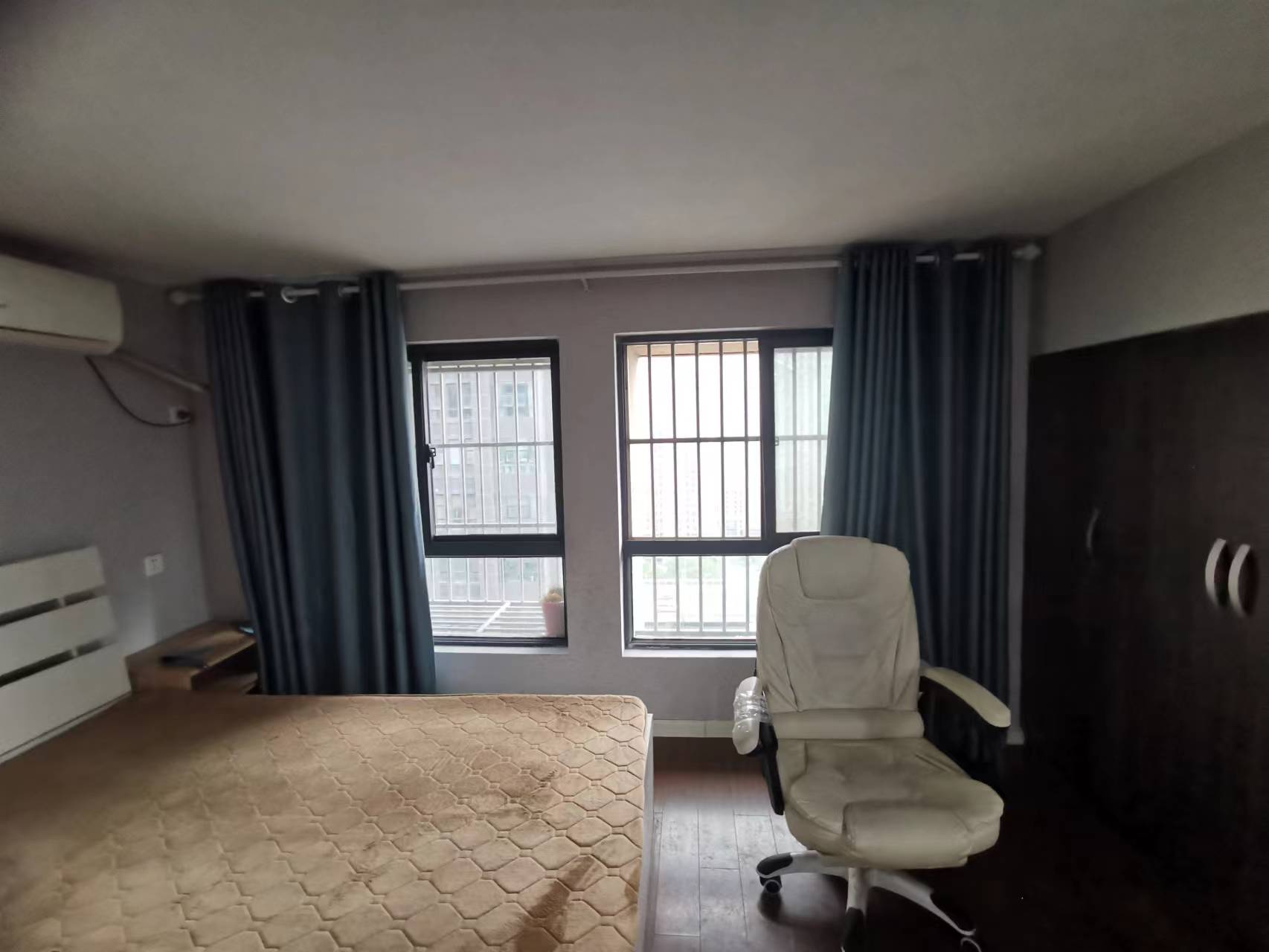 金贸公寓 1室1厅1卫 101m&sup2;