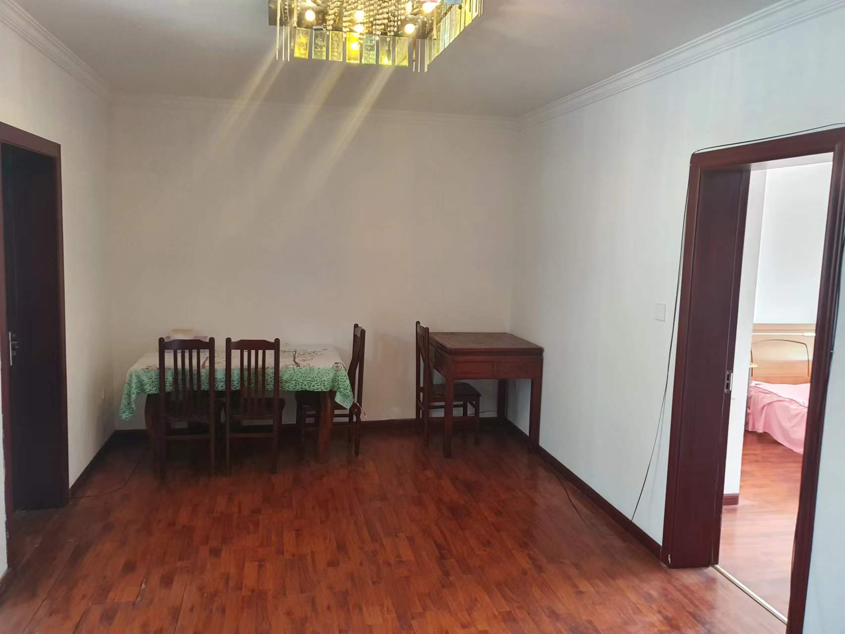 五山新苑 3室2厅2卫 90m²