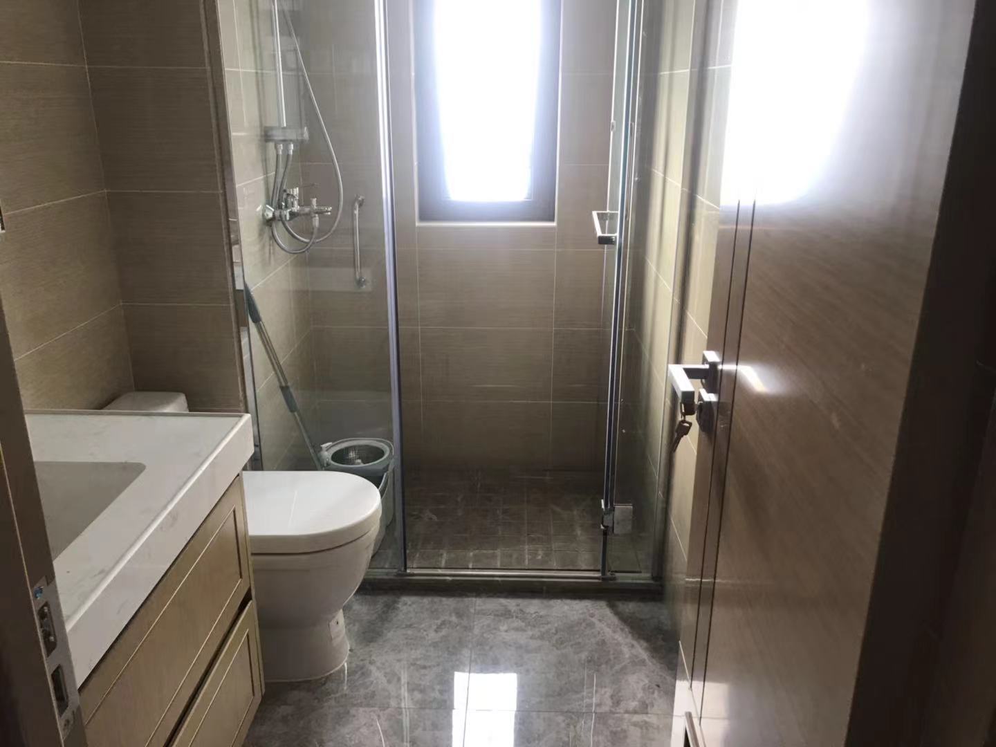 珑府 3室2厅2卫 125m&sup2;