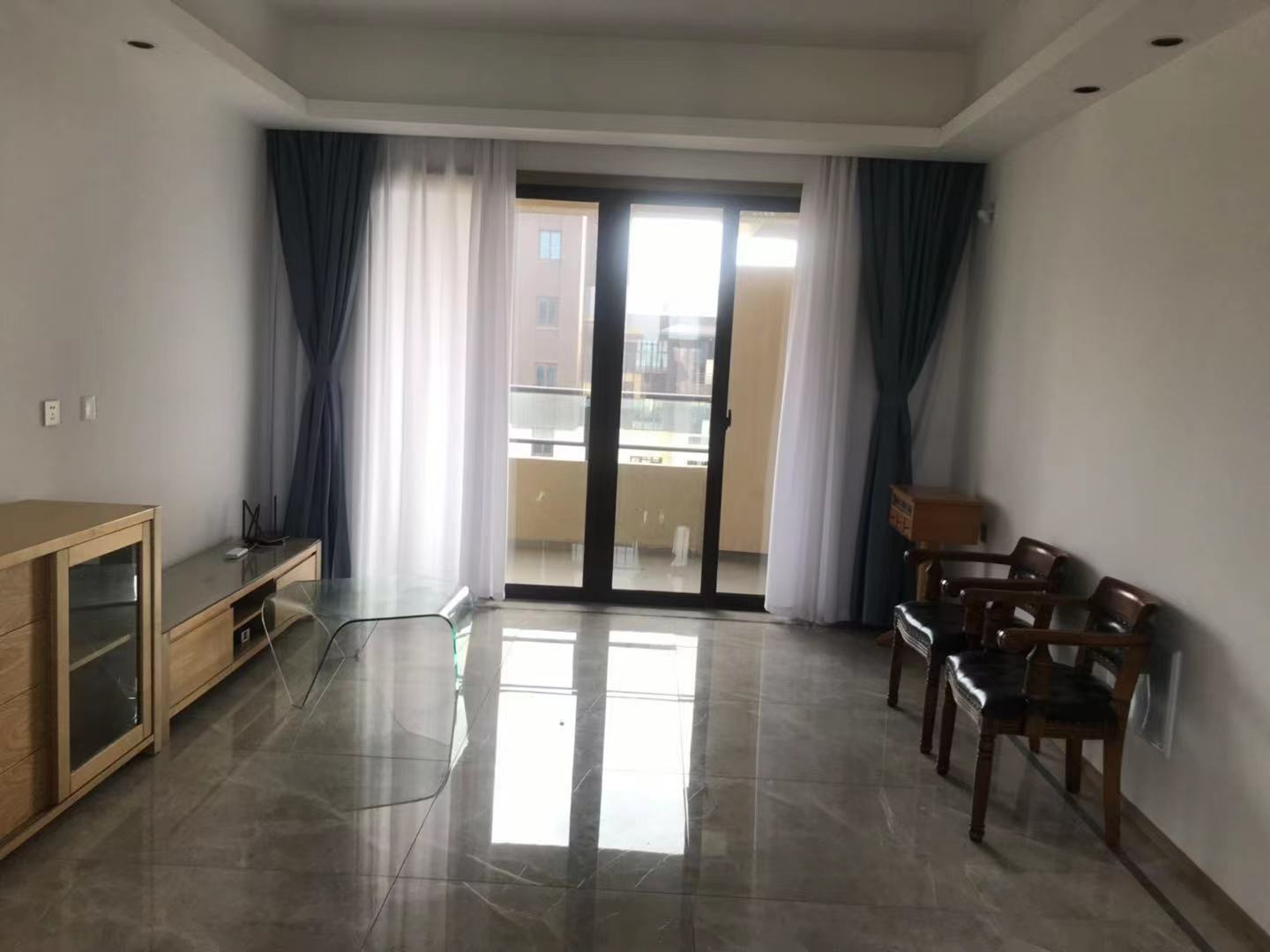 珑府 3室2厅2卫 125m&sup2;