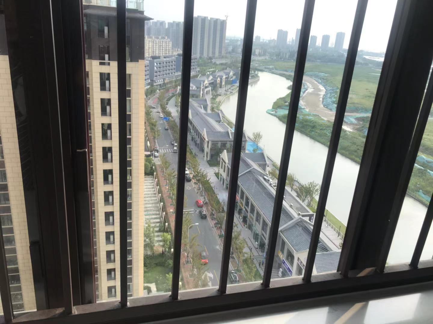 珑府 3室2厅2卫 125m&sup2;