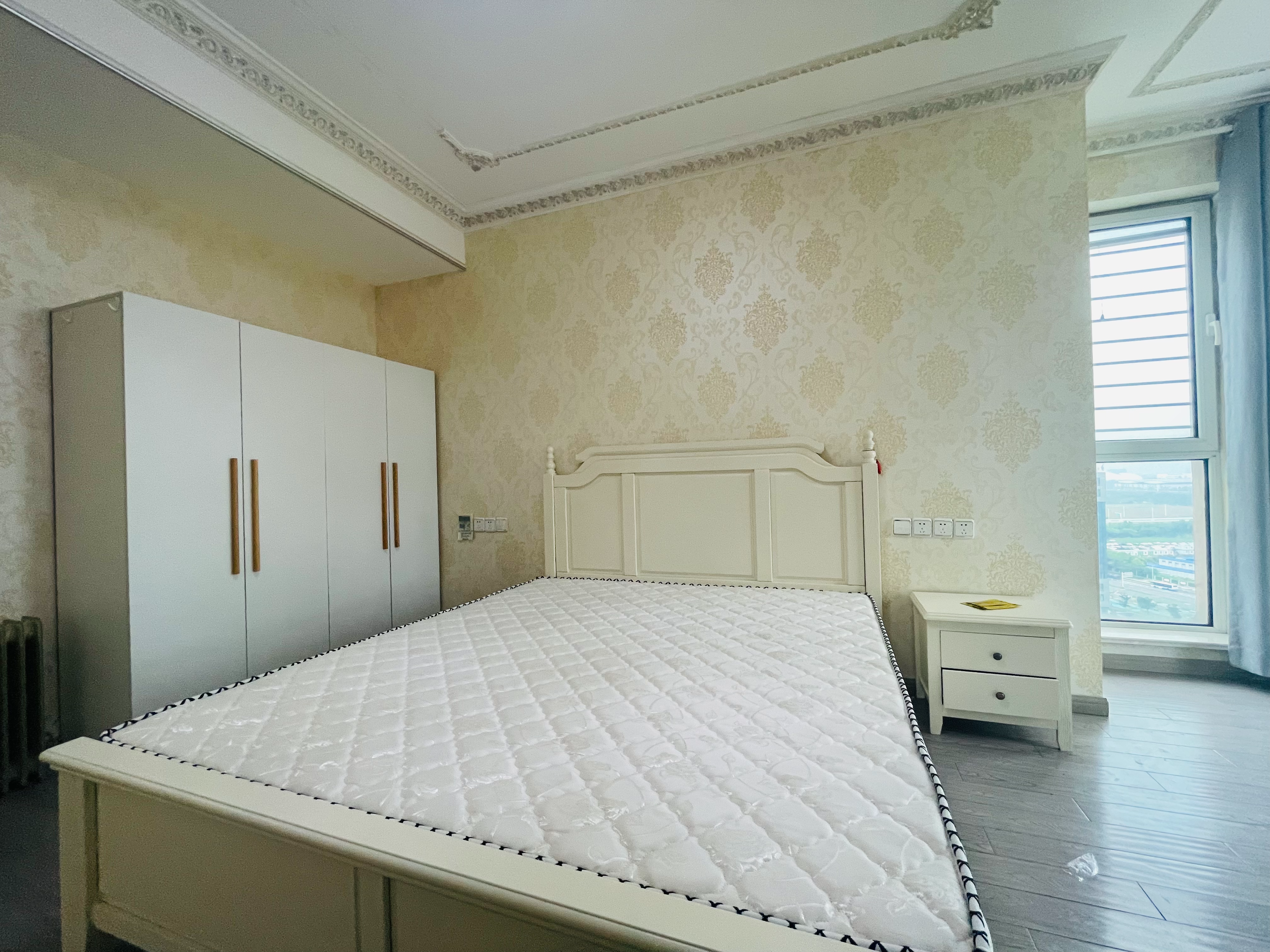中南世纪花城二期 4室2厅2卫 170.00m&sup2;