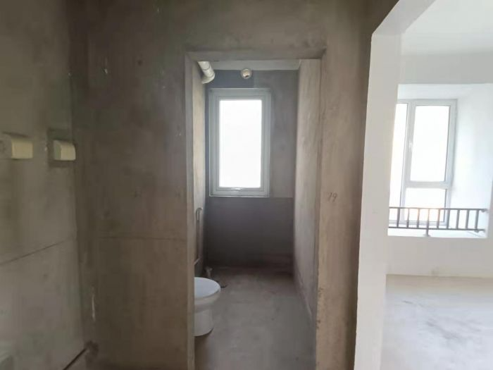 中南世纪花城二期 4室2厅2卫 155m&sup2;