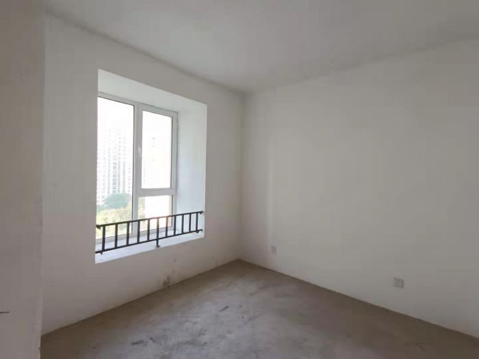 中南世纪花城二期 4室2厅2卫 155m&sup2;