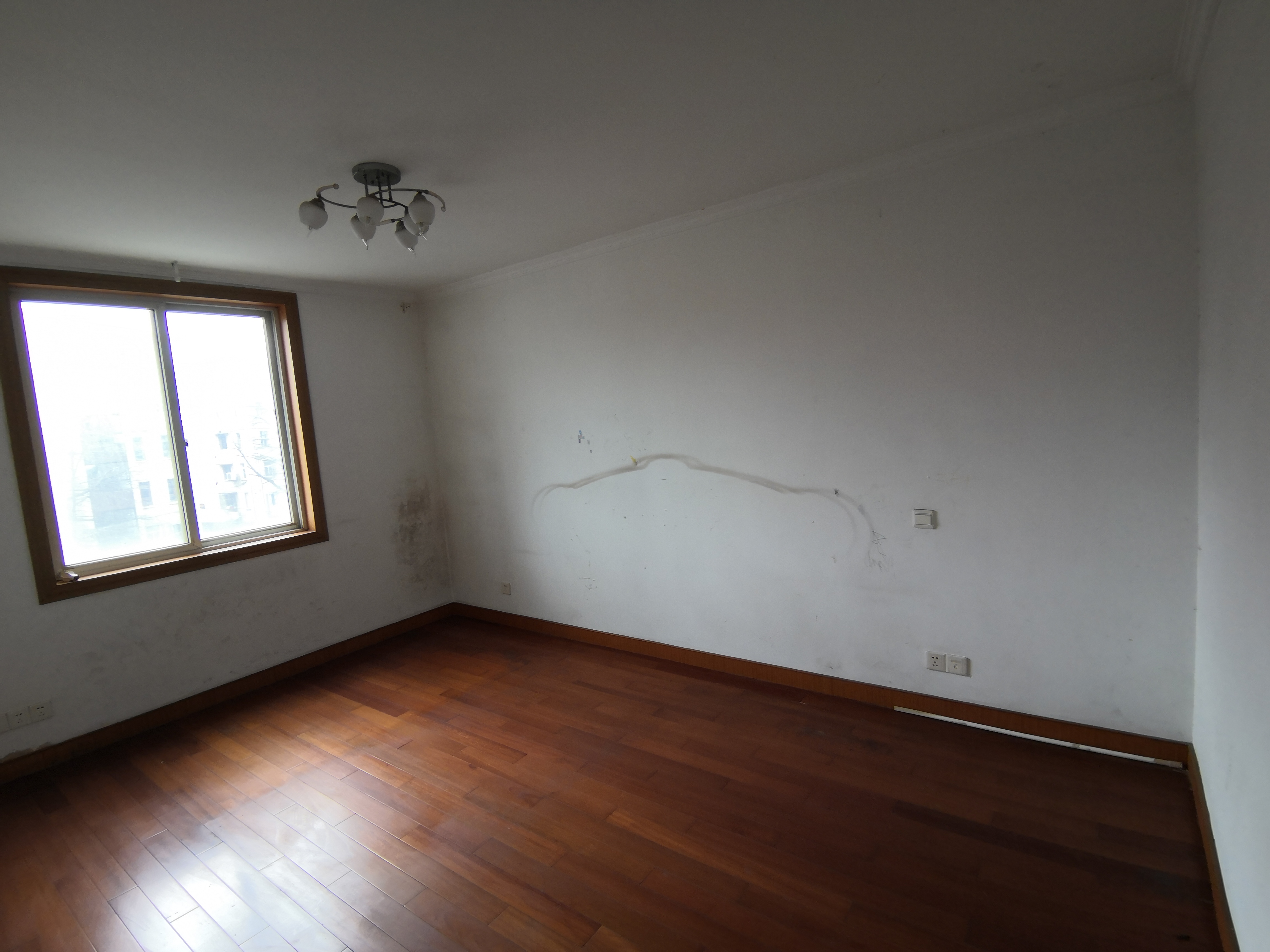 虹桥新村(朝霞路) 2室1厅1卫 68.50m&sup2;