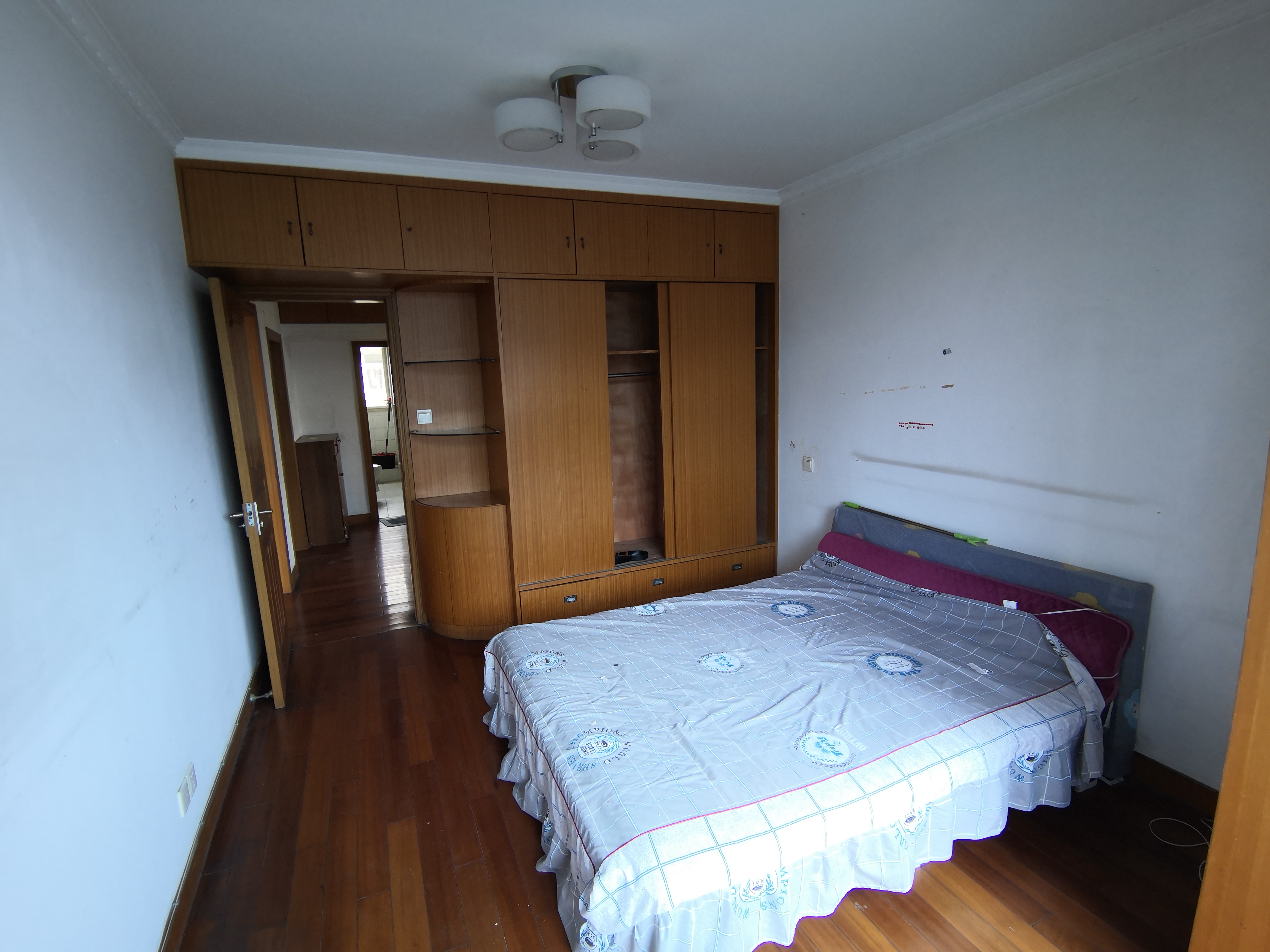 虹桥新村(朝霞路) 2室1厅1卫 68.50m&sup2;