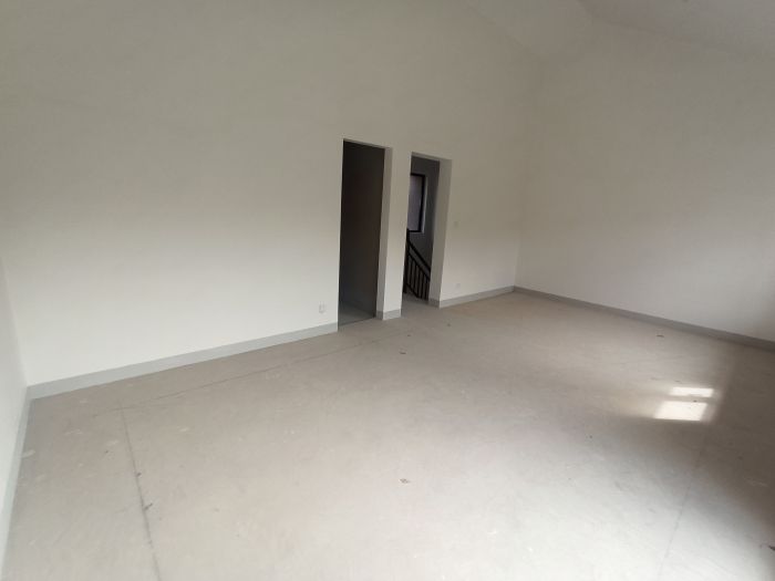 云樾河山 4室2厅3卫 170m&sup2;