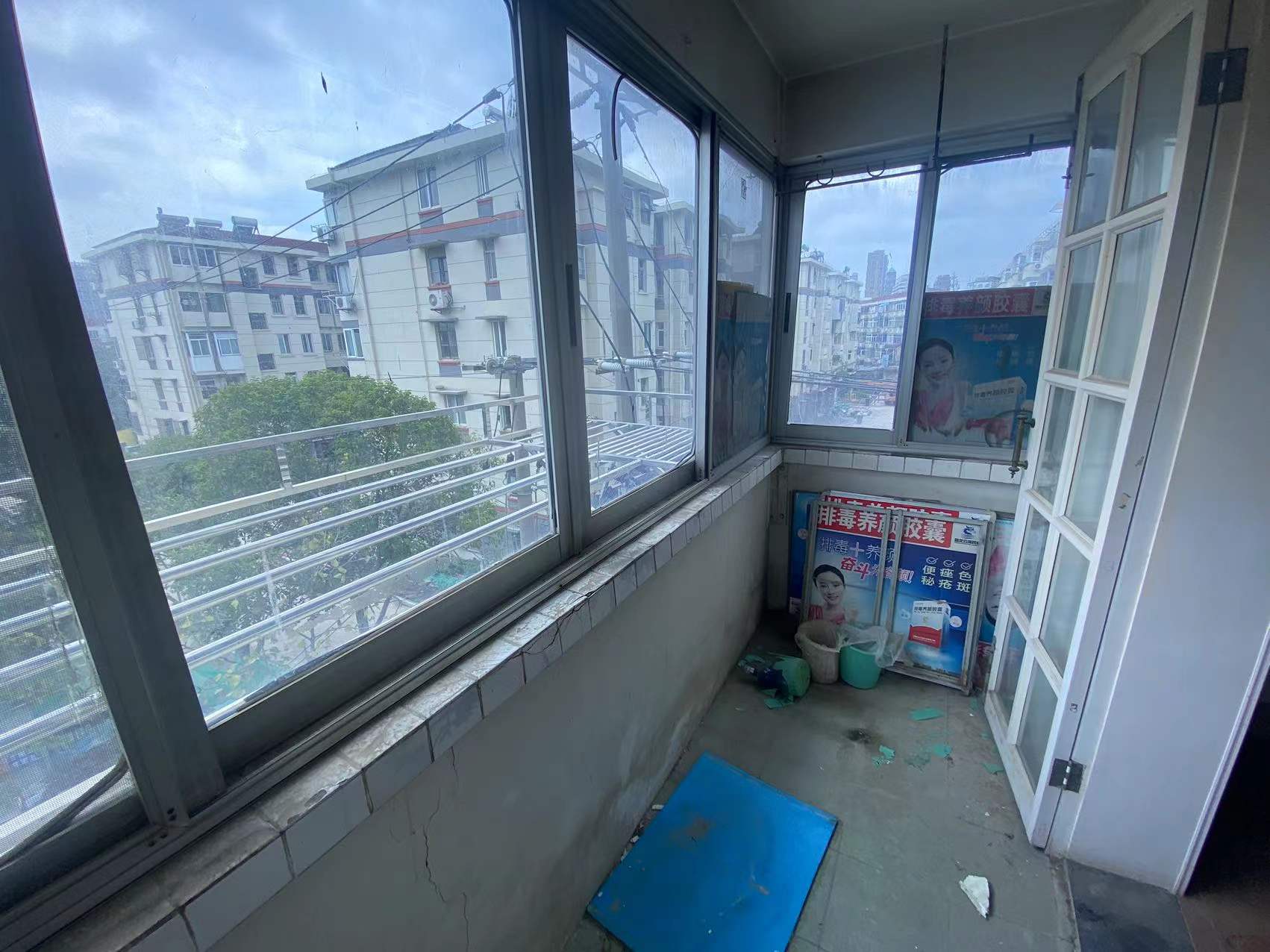 易家桥新村 3室1厅1卫 90m&sup2;