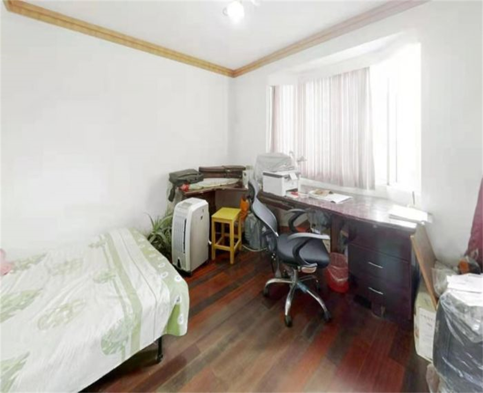 东方花苑 3室1厅1卫 119m&sup2;
