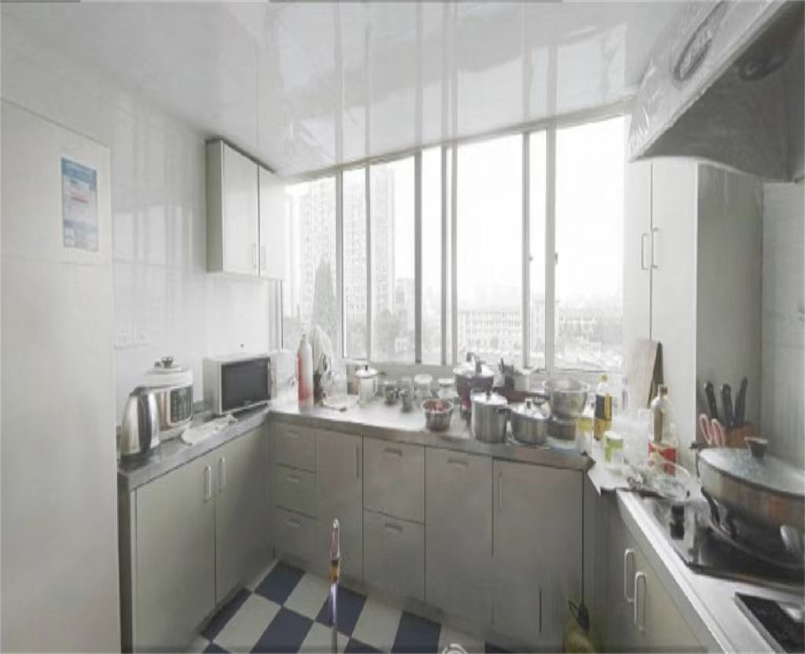 东方花苑 3室1厅1卫 119m&sup2;