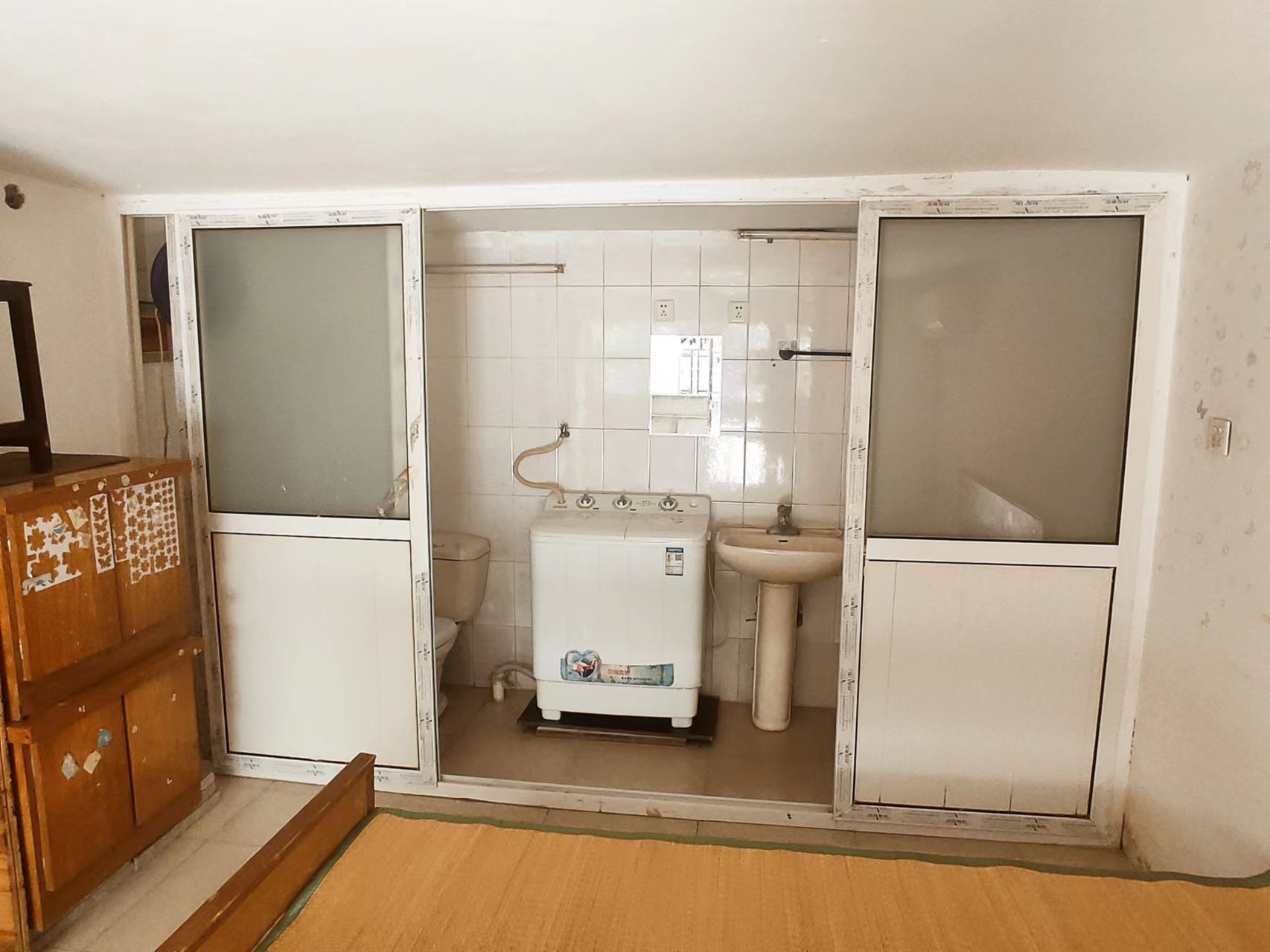 新建花苑 1室0厅1卫 30m&sup2;