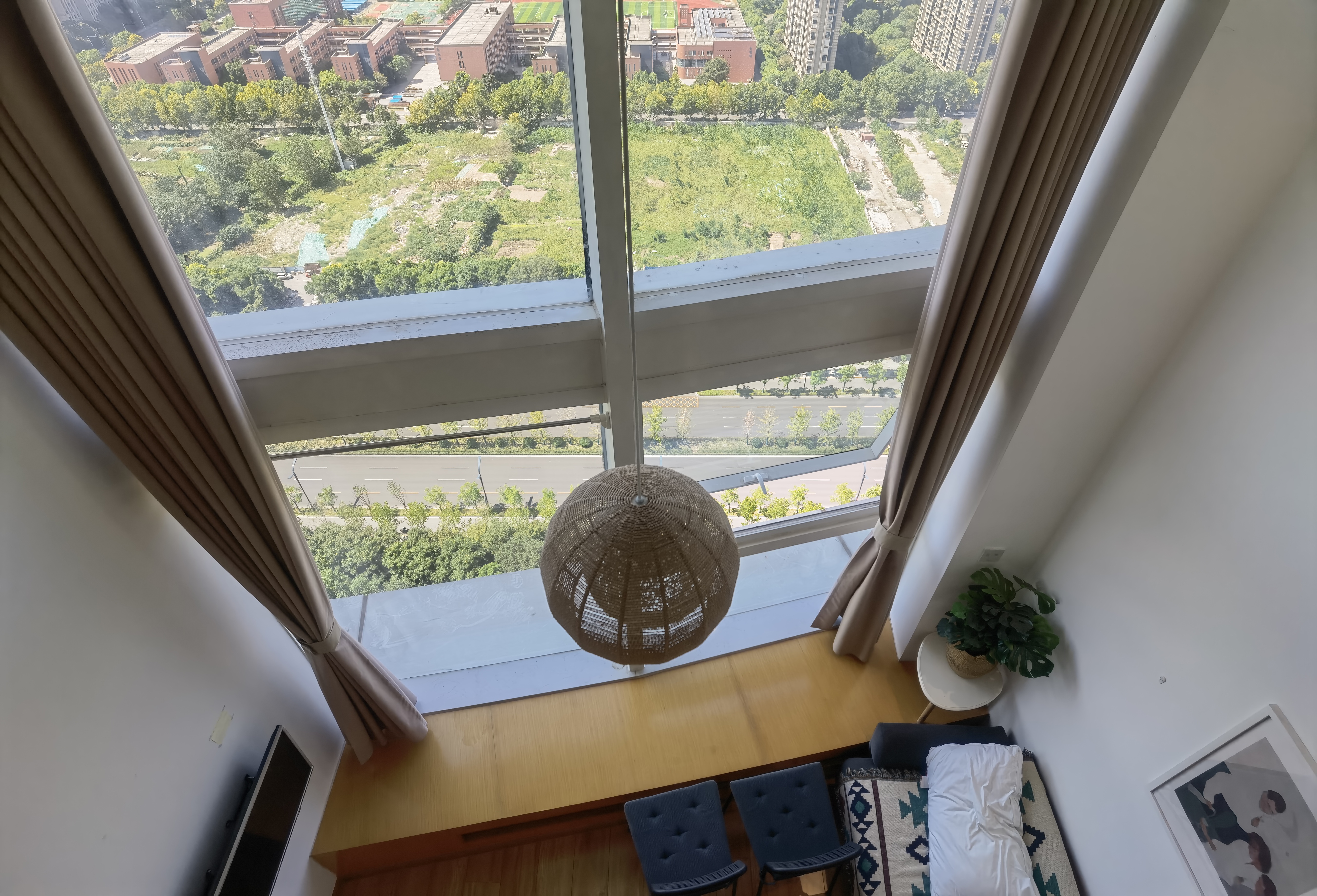中南世纪城 1室1厅1卫 49m&sup2;