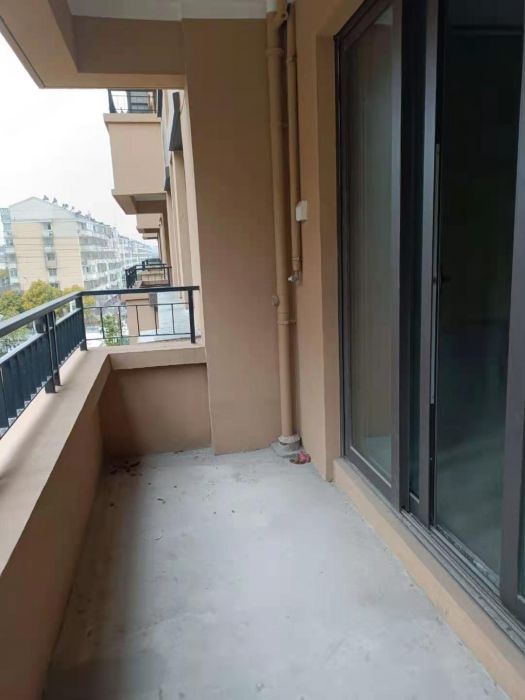 丽景湾 3室1厅2卫 115m&sup2;