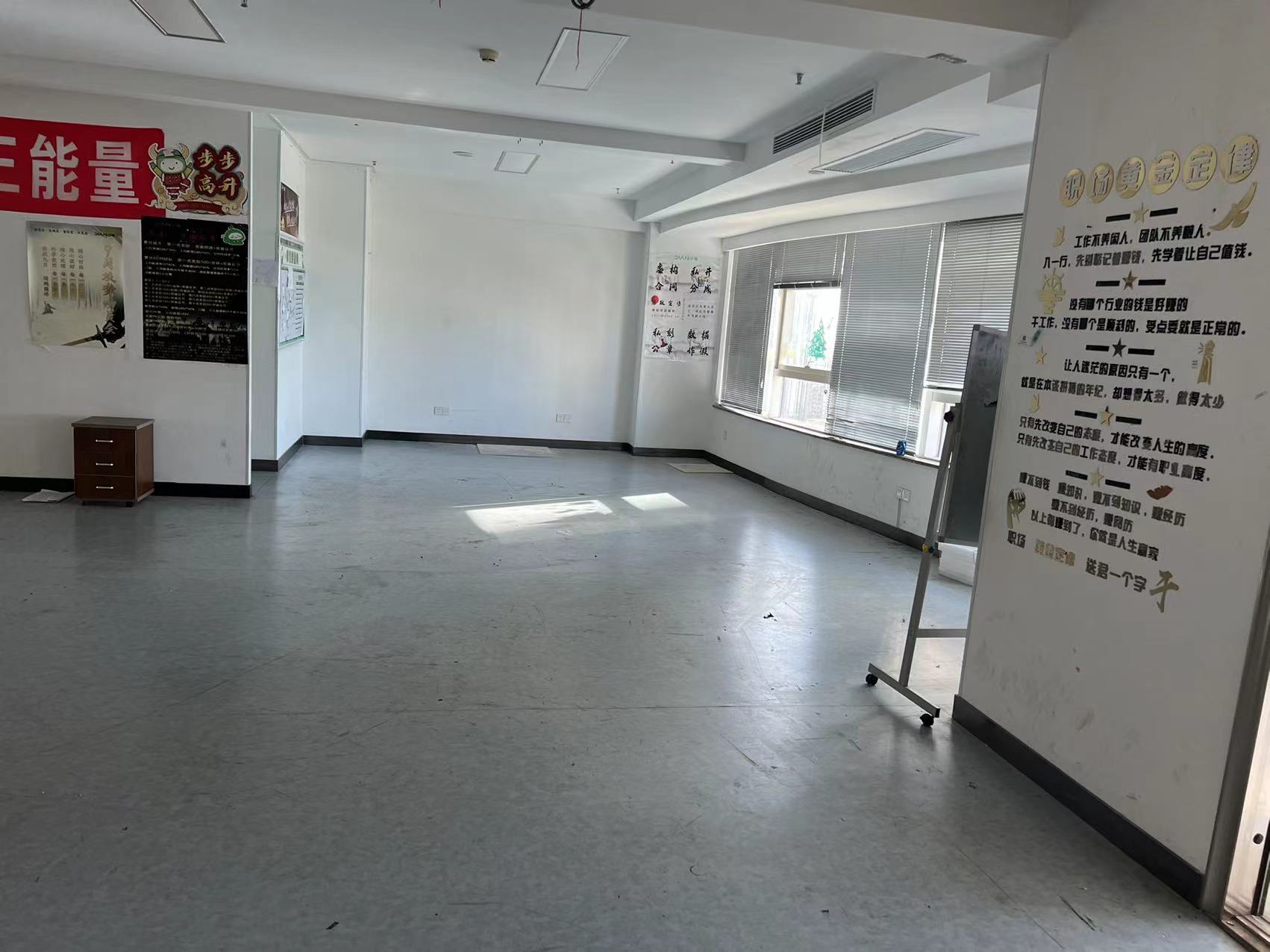 中南世纪城北区 1室1厅1卫 195.00m&sup2;