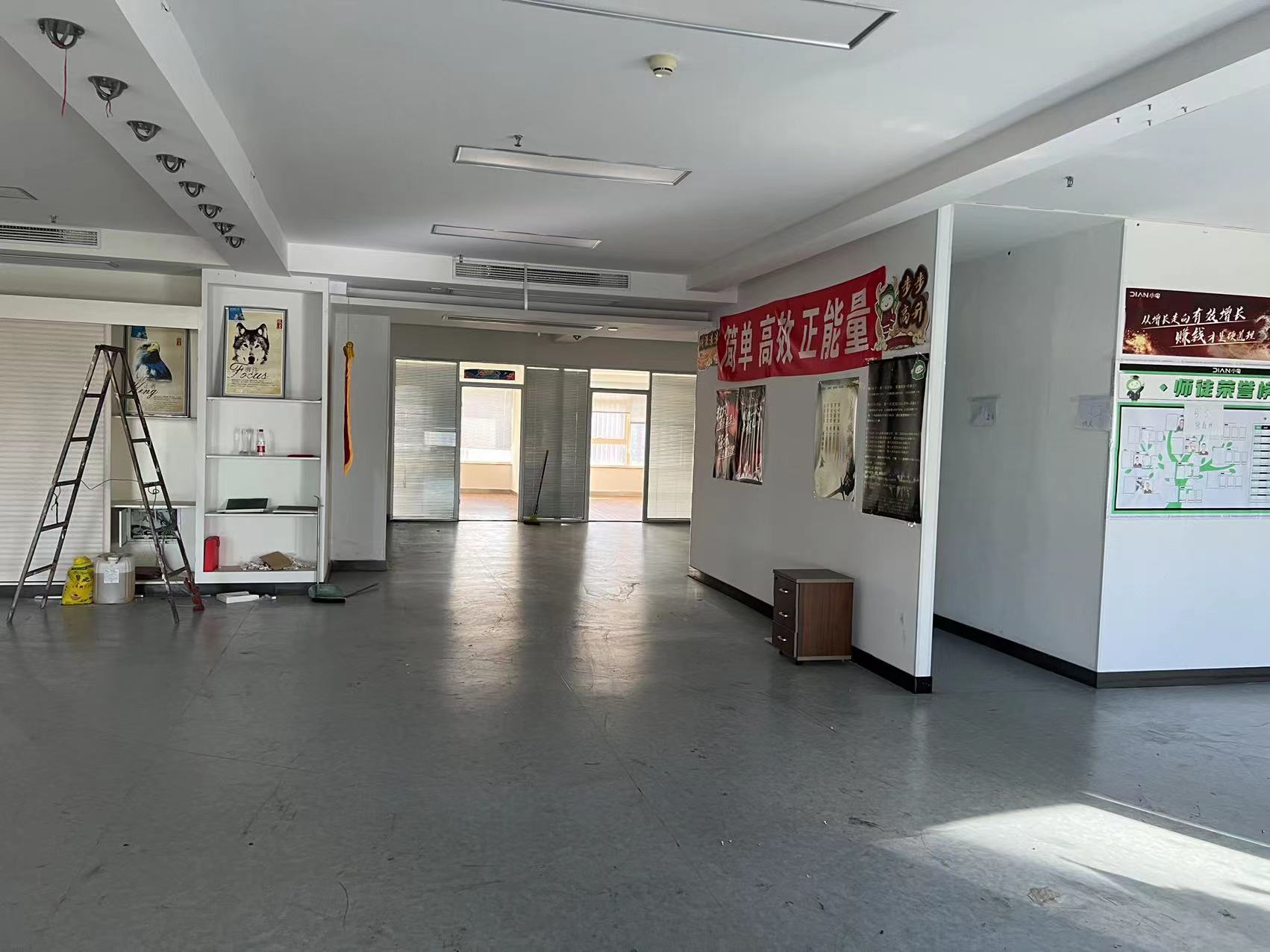 中南世纪城北区 1室1厅1卫 195.00m&sup2;