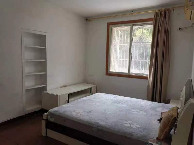 青年路新村 2室1厅1卫 53m&sup2;